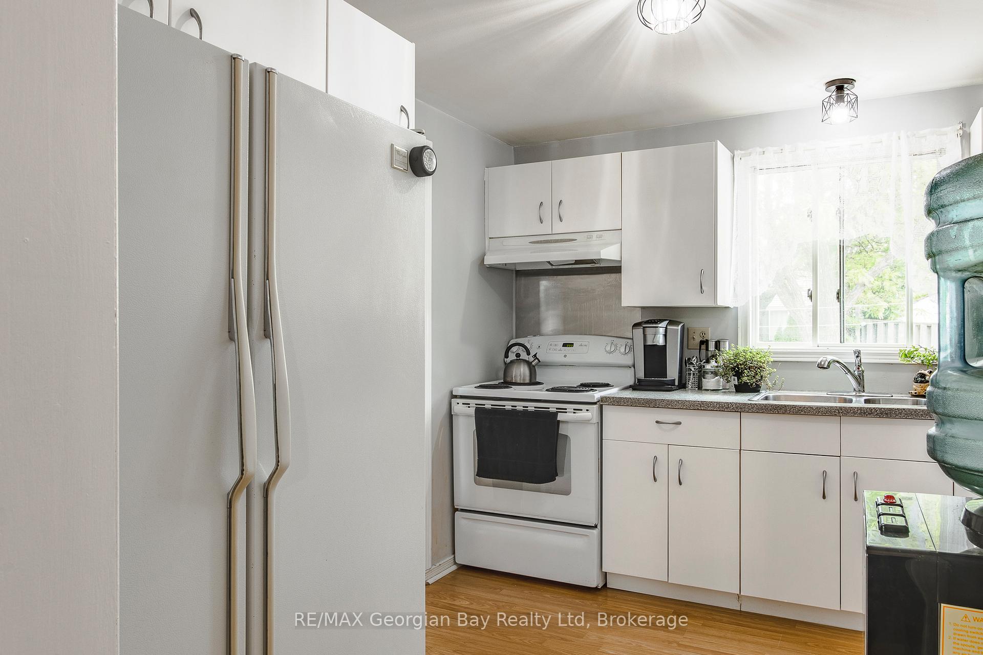 Photo 14 of 332 Galloway Boulevard, Midland — HOMEH