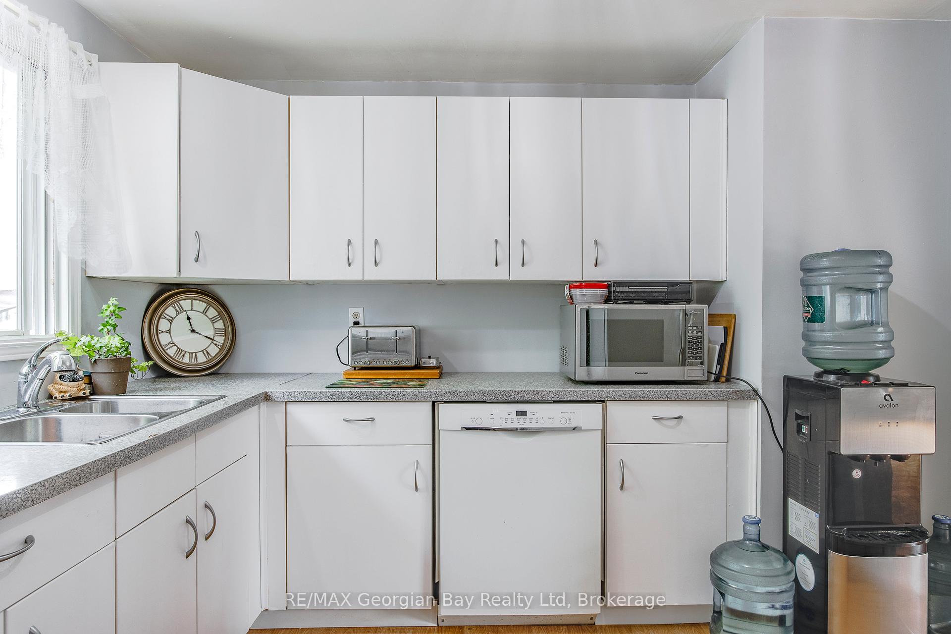 Photo 17 of 332 Galloway Boulevard, Midland — HOMEH