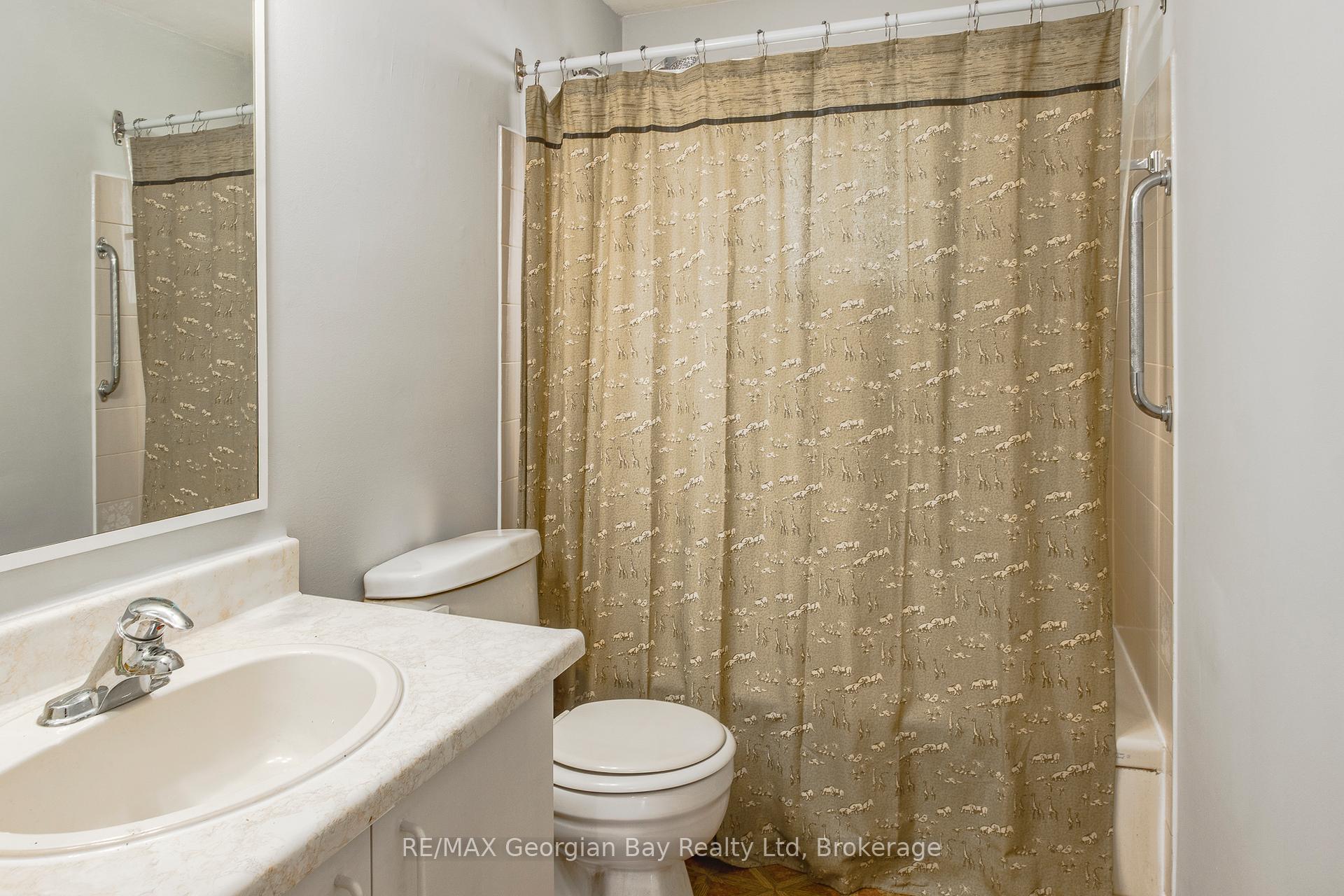 Photo 21 of 332 Galloway Boulevard, Midland — HOMEH