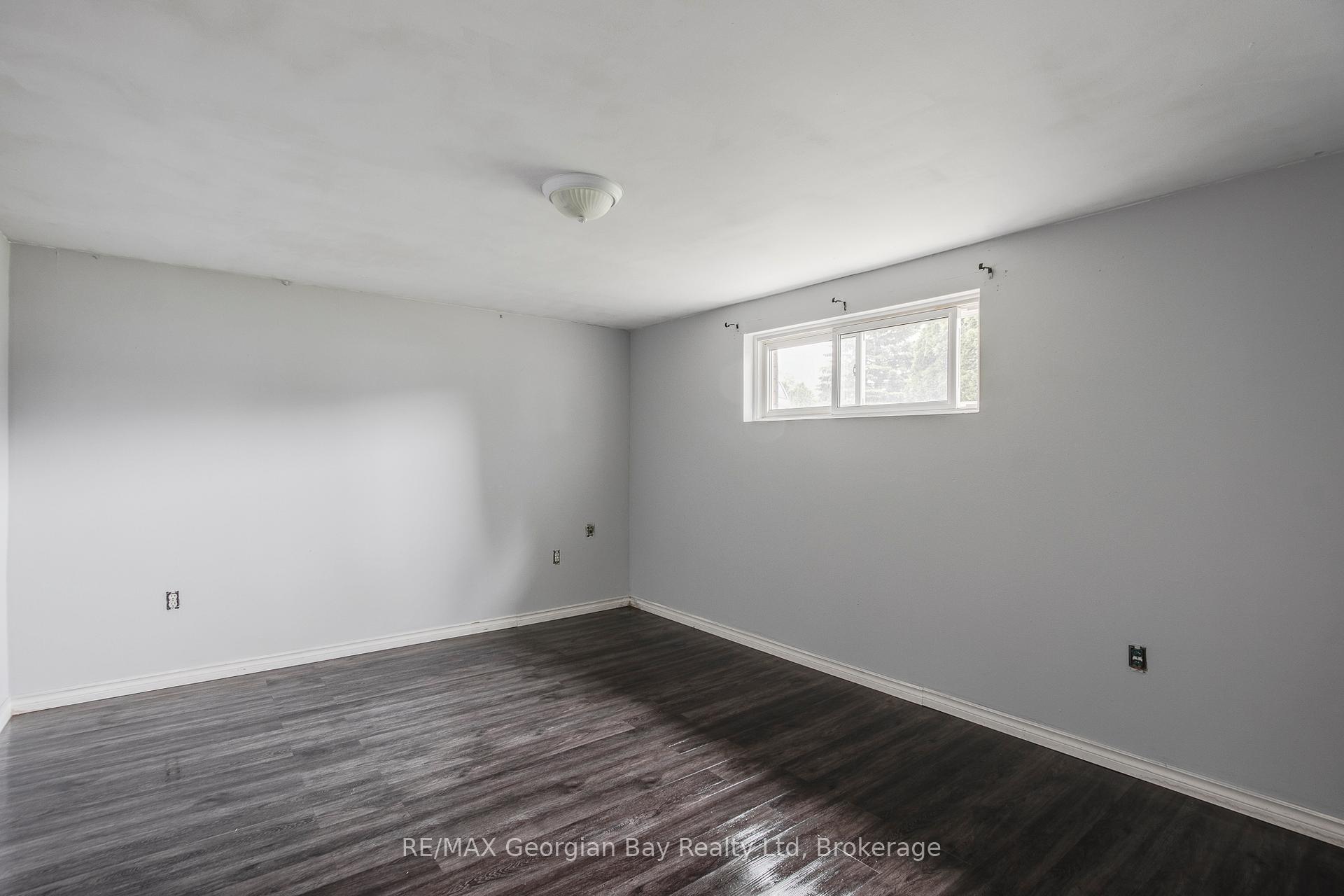 Photo 23 of 332 Galloway Boulevard, Midland — HOMEH