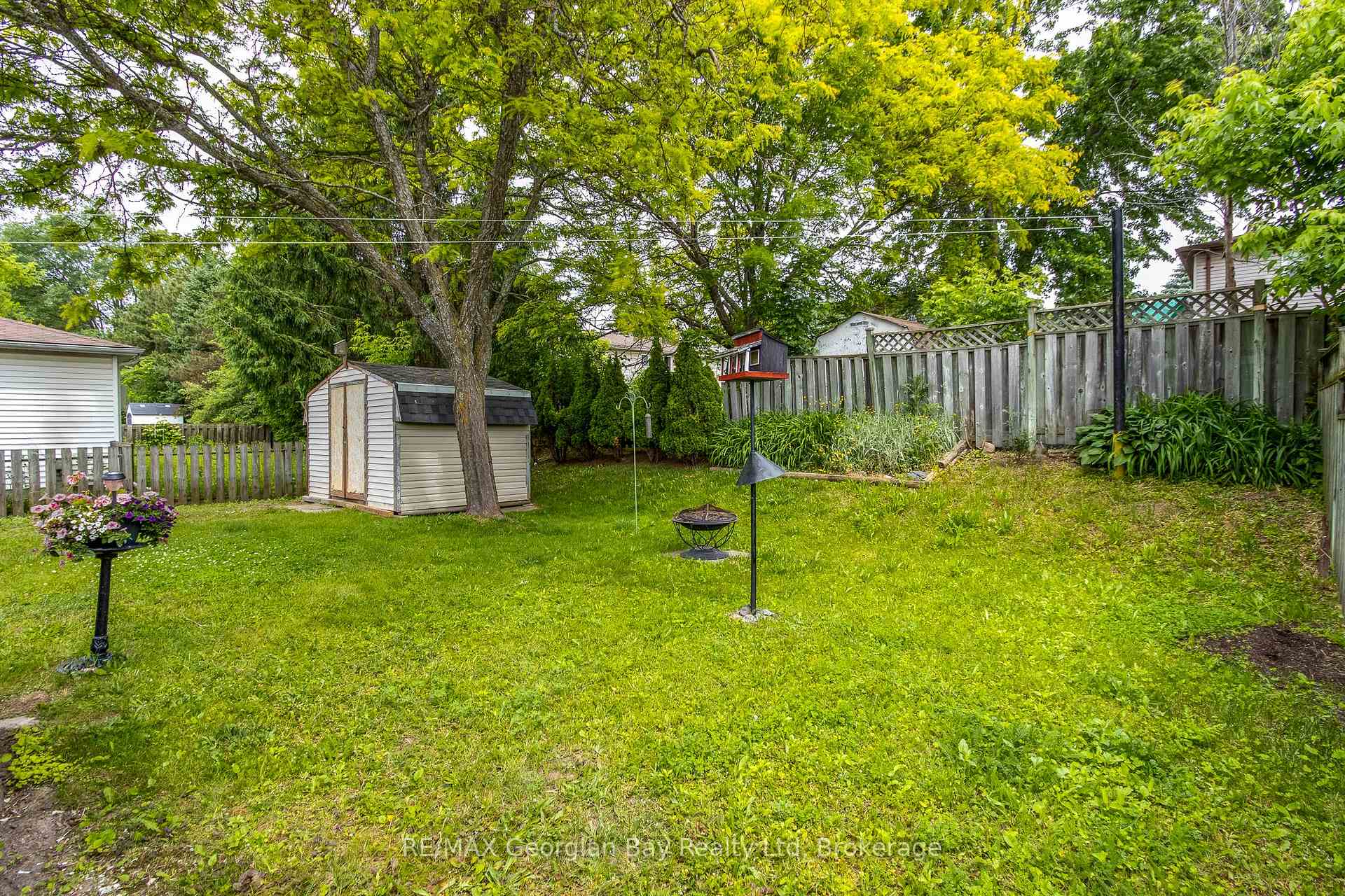 Photo 33 of 332 Galloway Boulevard, Midland — HOMEH