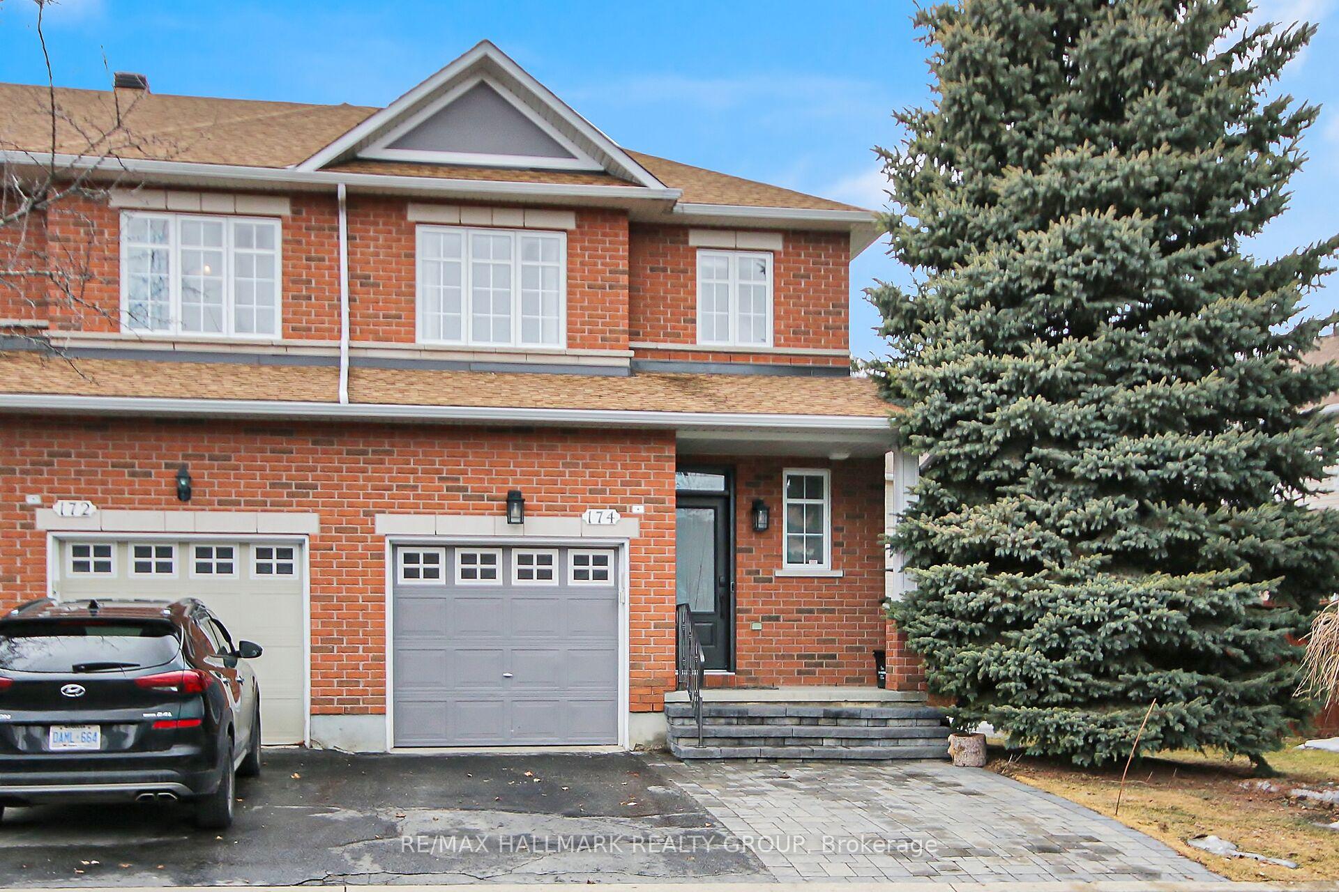 Photo 1 of 174 Gatespark Private, Ottawa, Kanata - Kanata Lakes/Heritage Hills — HOMEH