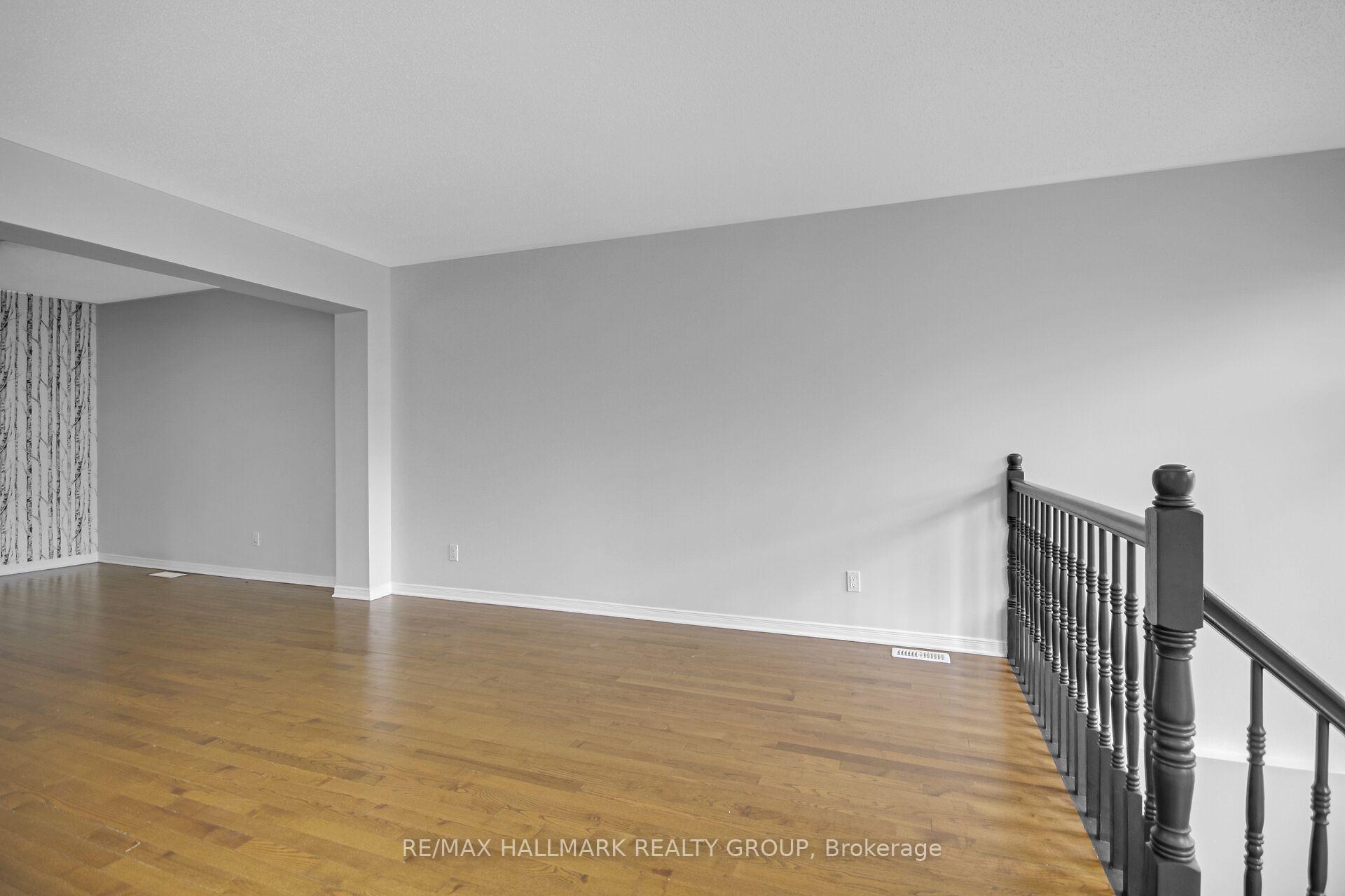 Photo 8 of 174 Gatespark Private, Ottawa, Kanata - Kanata Lakes/Heritage Hills — HOMEH