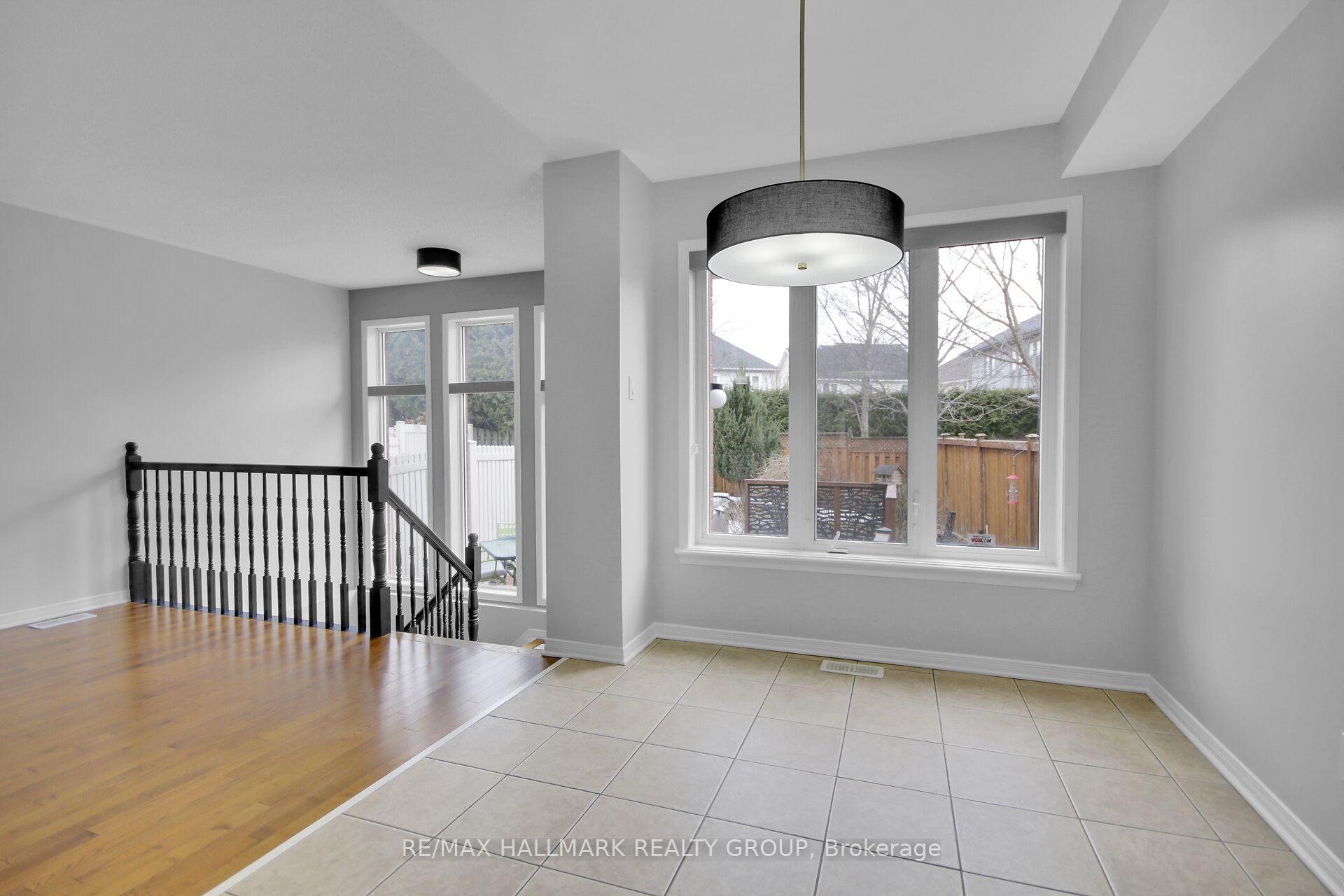 Photo 17 of 174 Gatespark Private, Ottawa, Kanata - Kanata Lakes/Heritage Hills — HOMEH