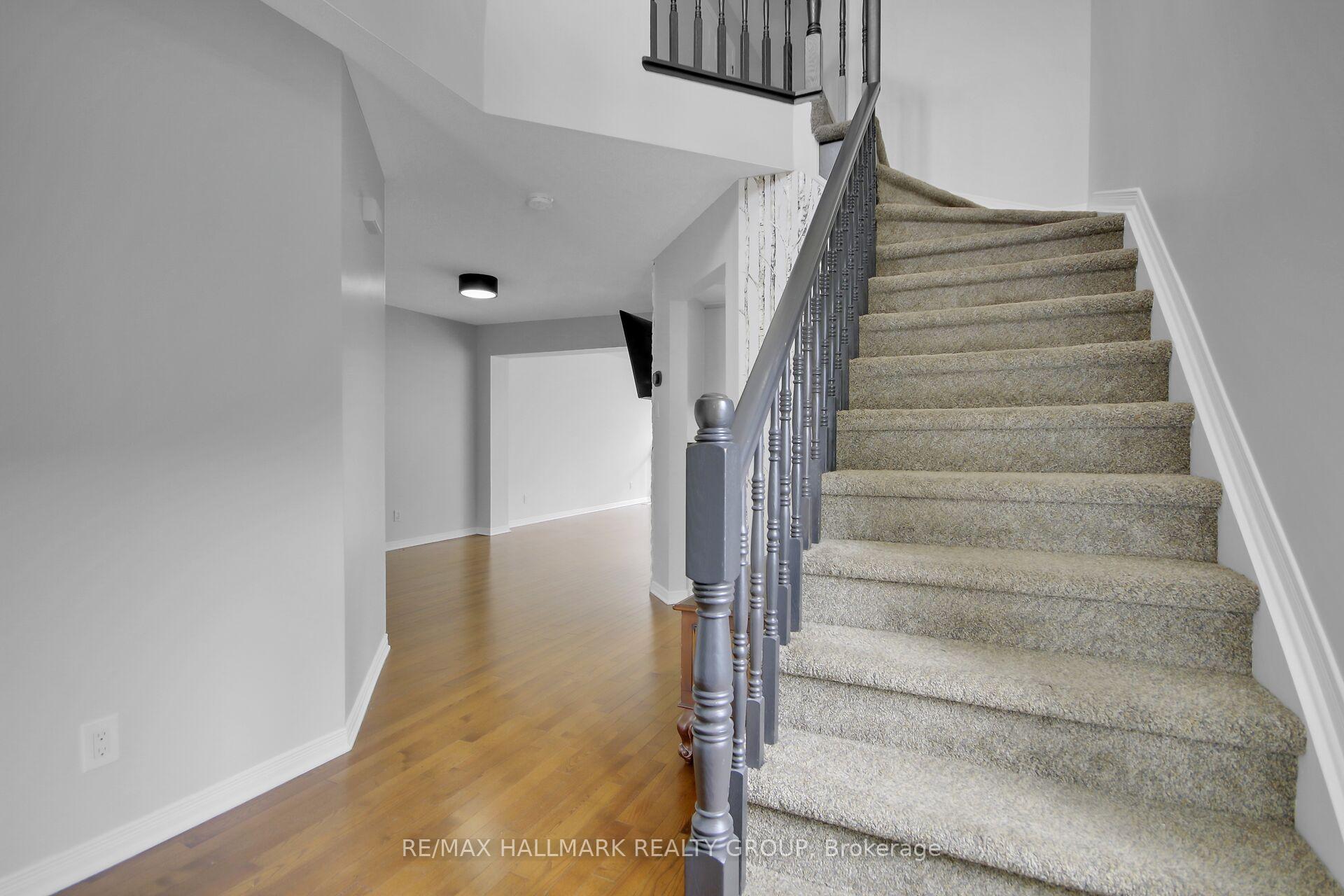 Photo 20 of 174 Gatespark Private, Ottawa, Kanata - Kanata Lakes/Heritage Hills — HOMEH