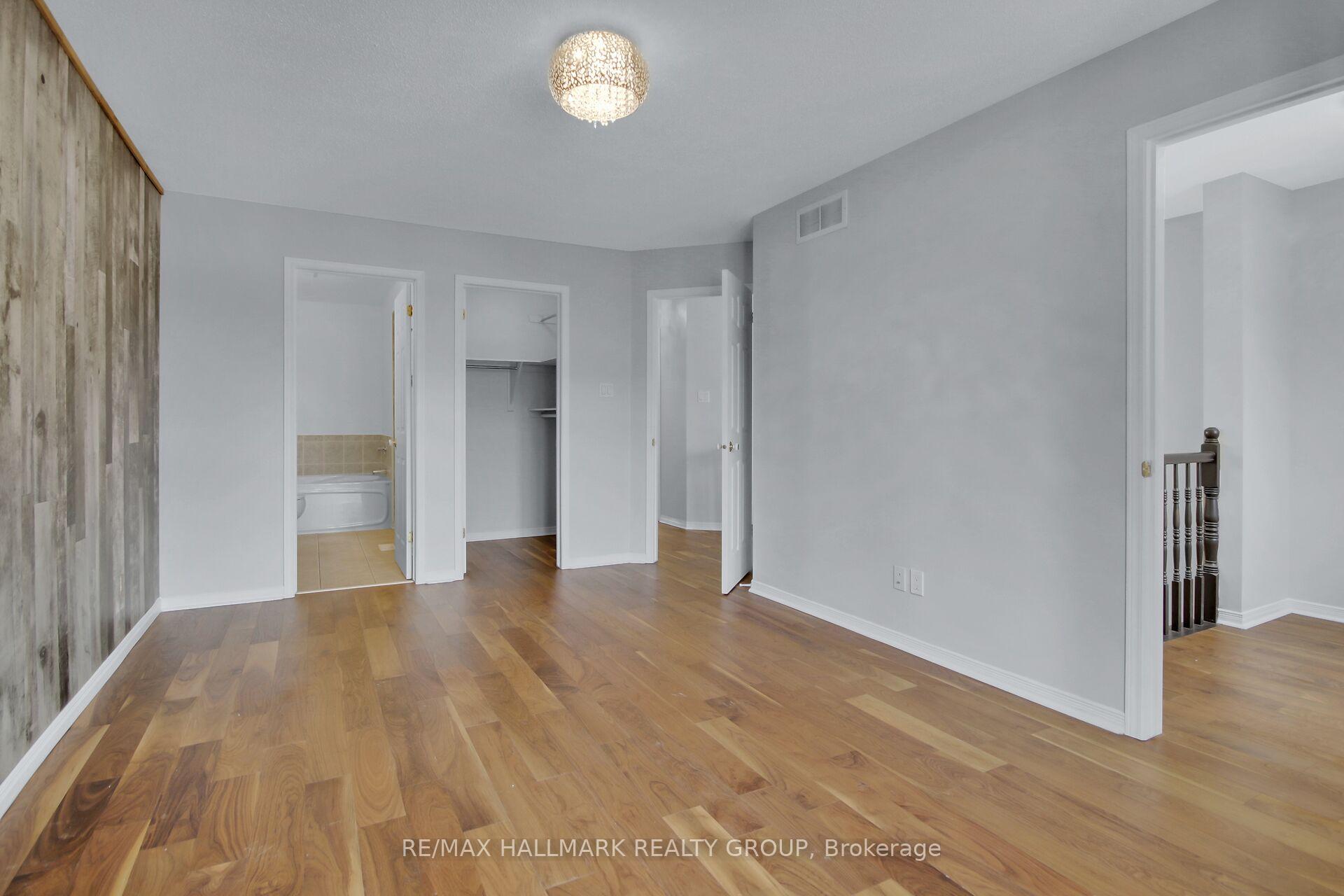 Photo 22 of 174 Gatespark Private, Ottawa, Kanata - Kanata Lakes/Heritage Hills — HOMEH