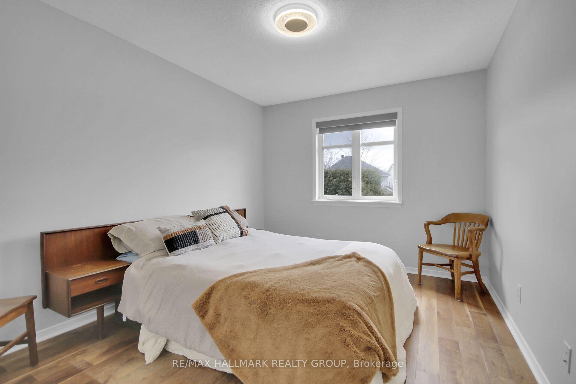 Photo 24 of 174 Gatespark Private, Ottawa, Kanata - Kanata Lakes/Heritage Hills — HOMEH