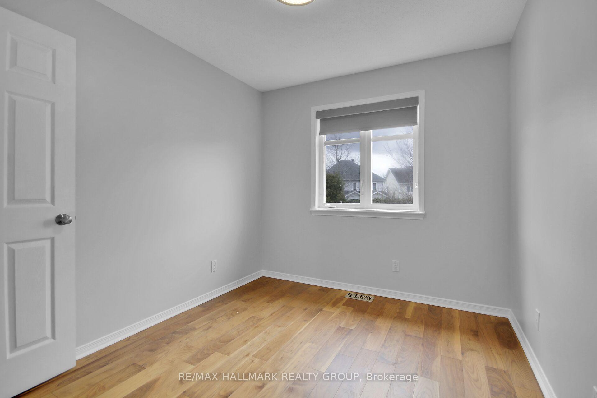 Photo 25 of 174 Gatespark Private, Ottawa, Kanata - Kanata Lakes/Heritage Hills — HOMEH
