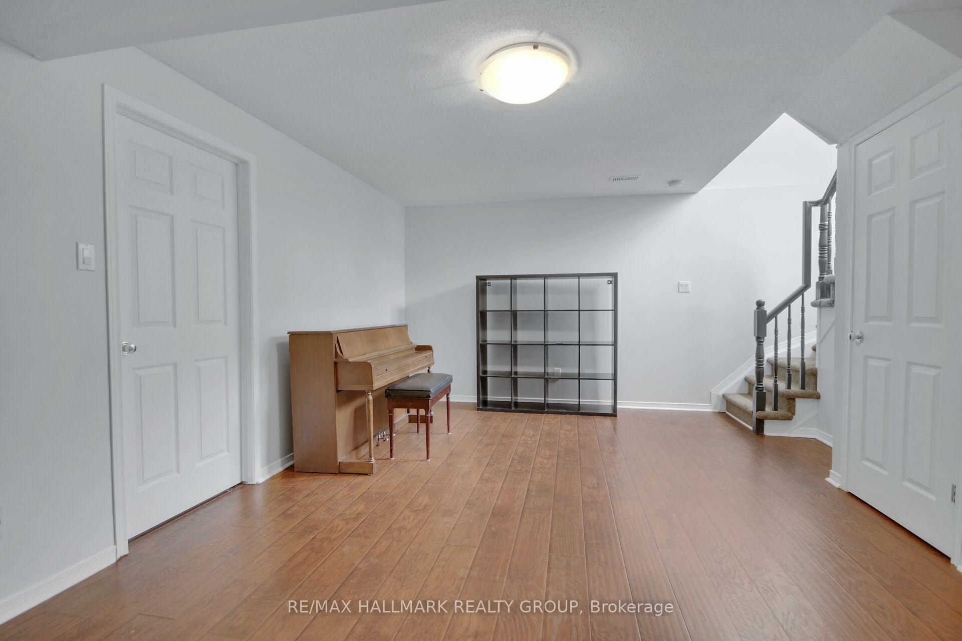 Photo 27 of 174 Gatespark Private, Ottawa, Kanata - Kanata Lakes/Heritage Hills — HOMEH