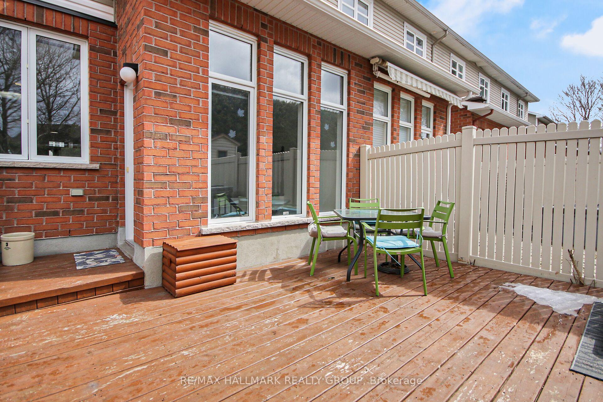 Photo 29 of 174 Gatespark Private, Ottawa, Kanata - Kanata Lakes/Heritage Hills — HOMEH
