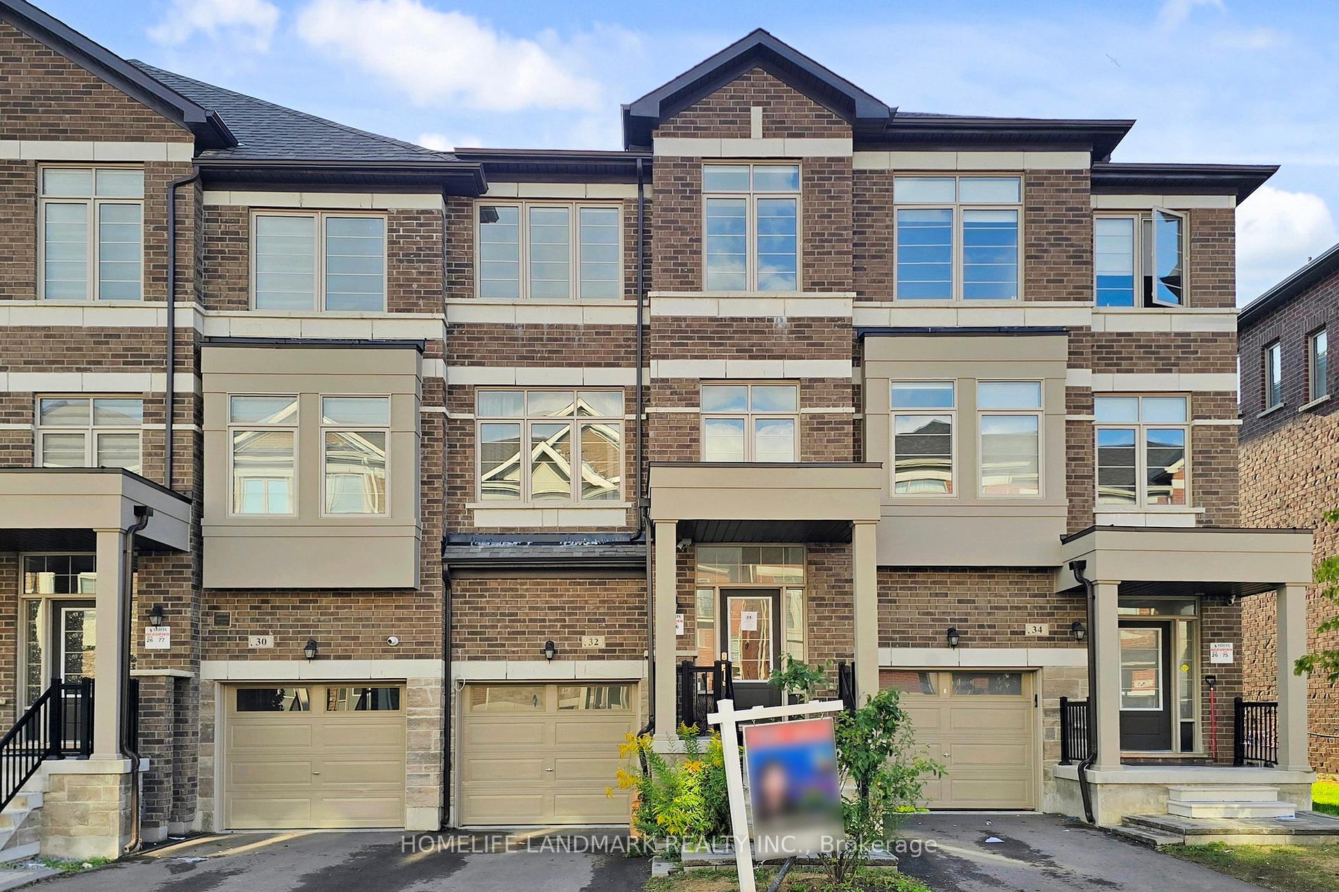 Photo 2 of 32 Sissons Way, Markham, Cedar Grove — HOMEH