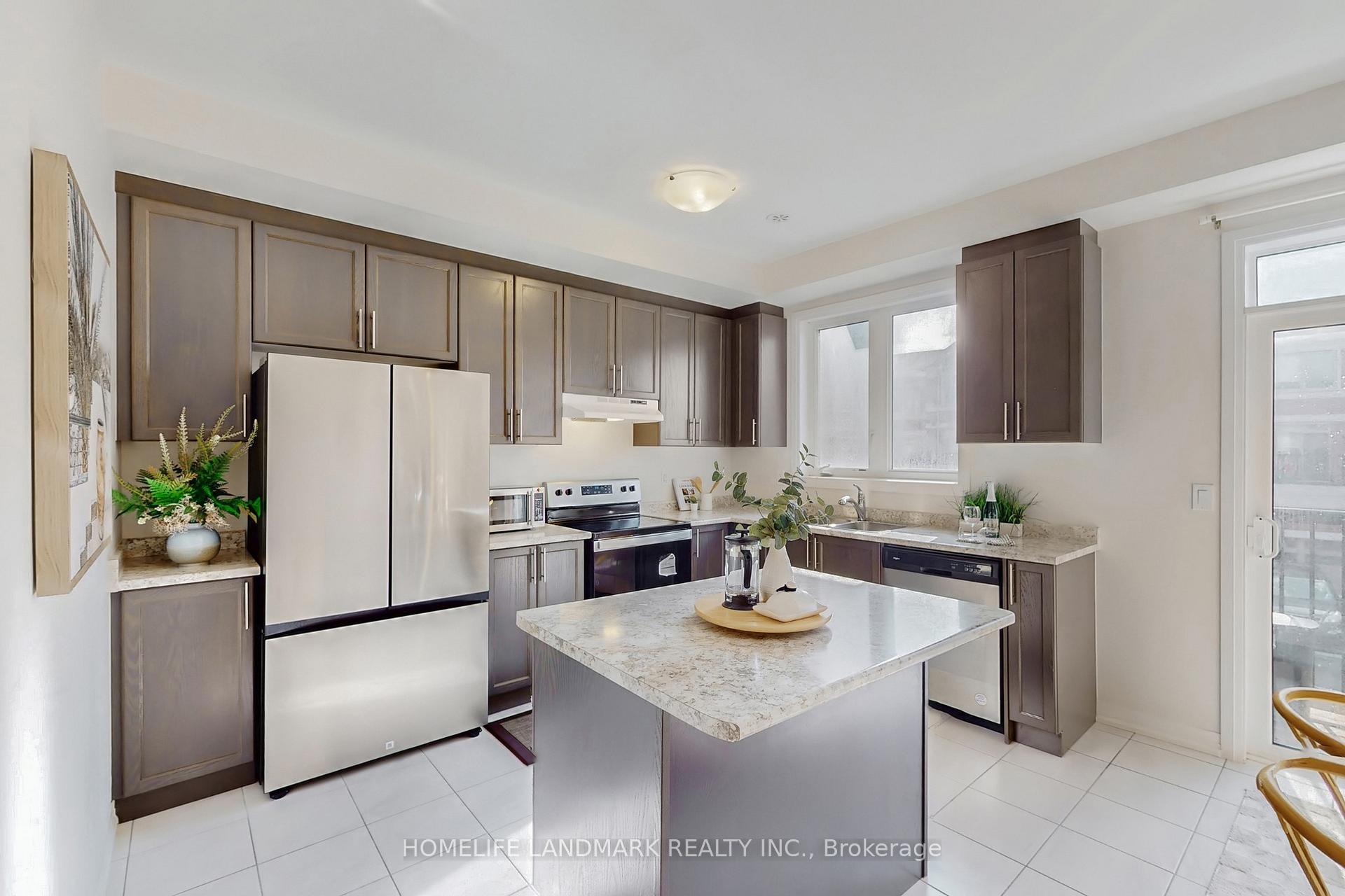 Photo 14 of 32 Sissons Way, Markham, Cedar Grove — HOMEH