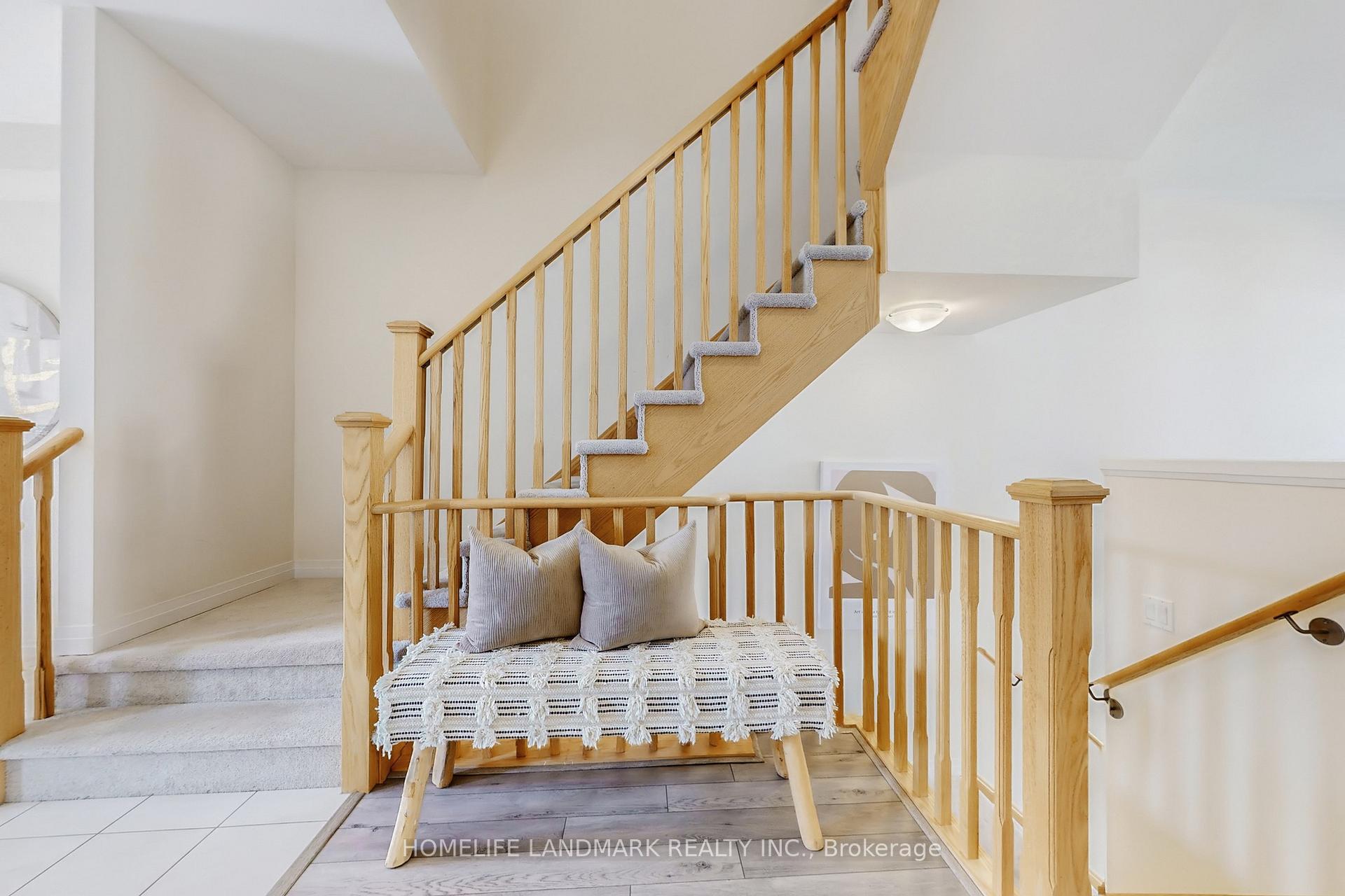 Photo 22 of 32 Sissons Way, Markham, Cedar Grove — HOMEH