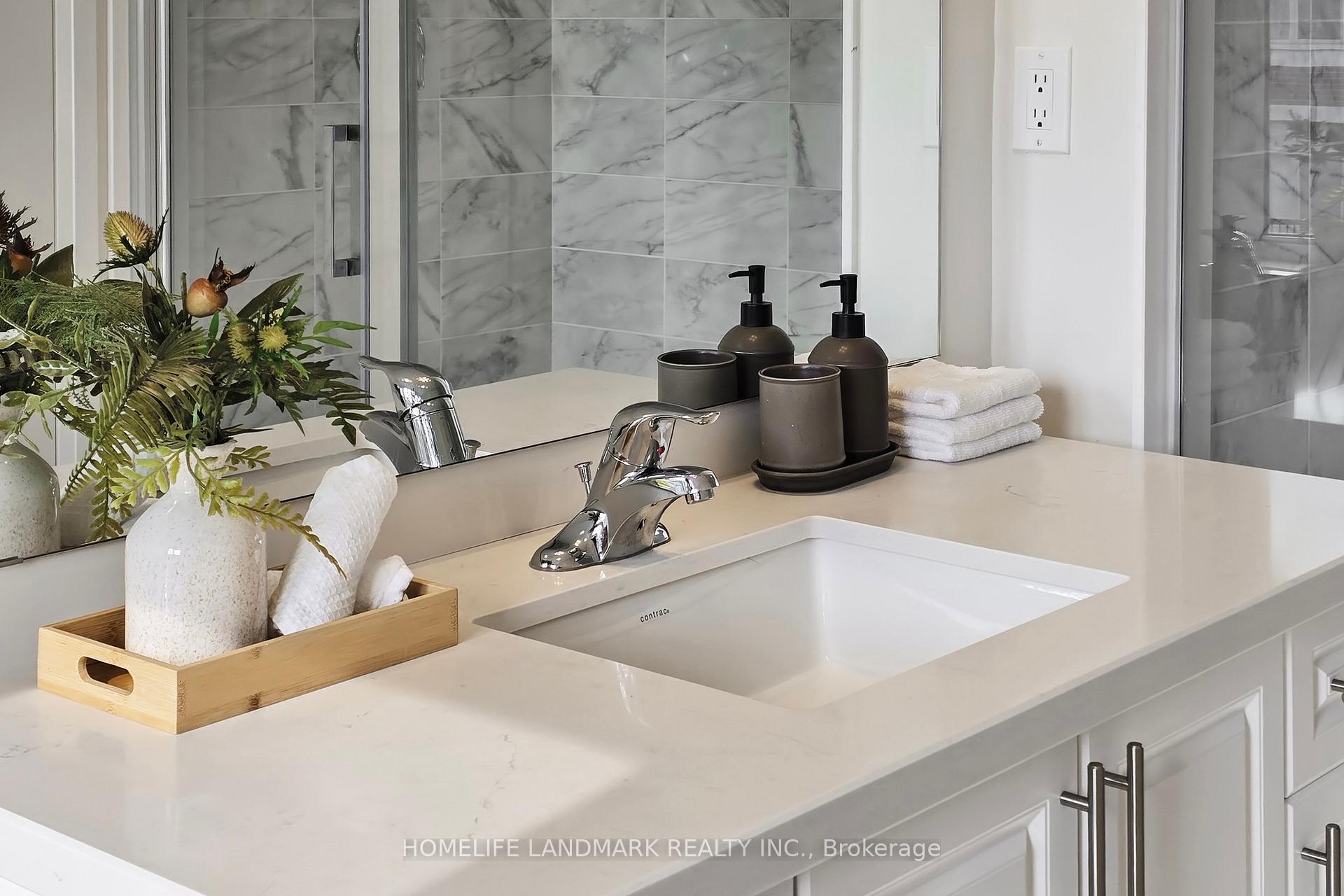 Photo 33 of 32 Sissons Way, Markham, Cedar Grove — HOMEH