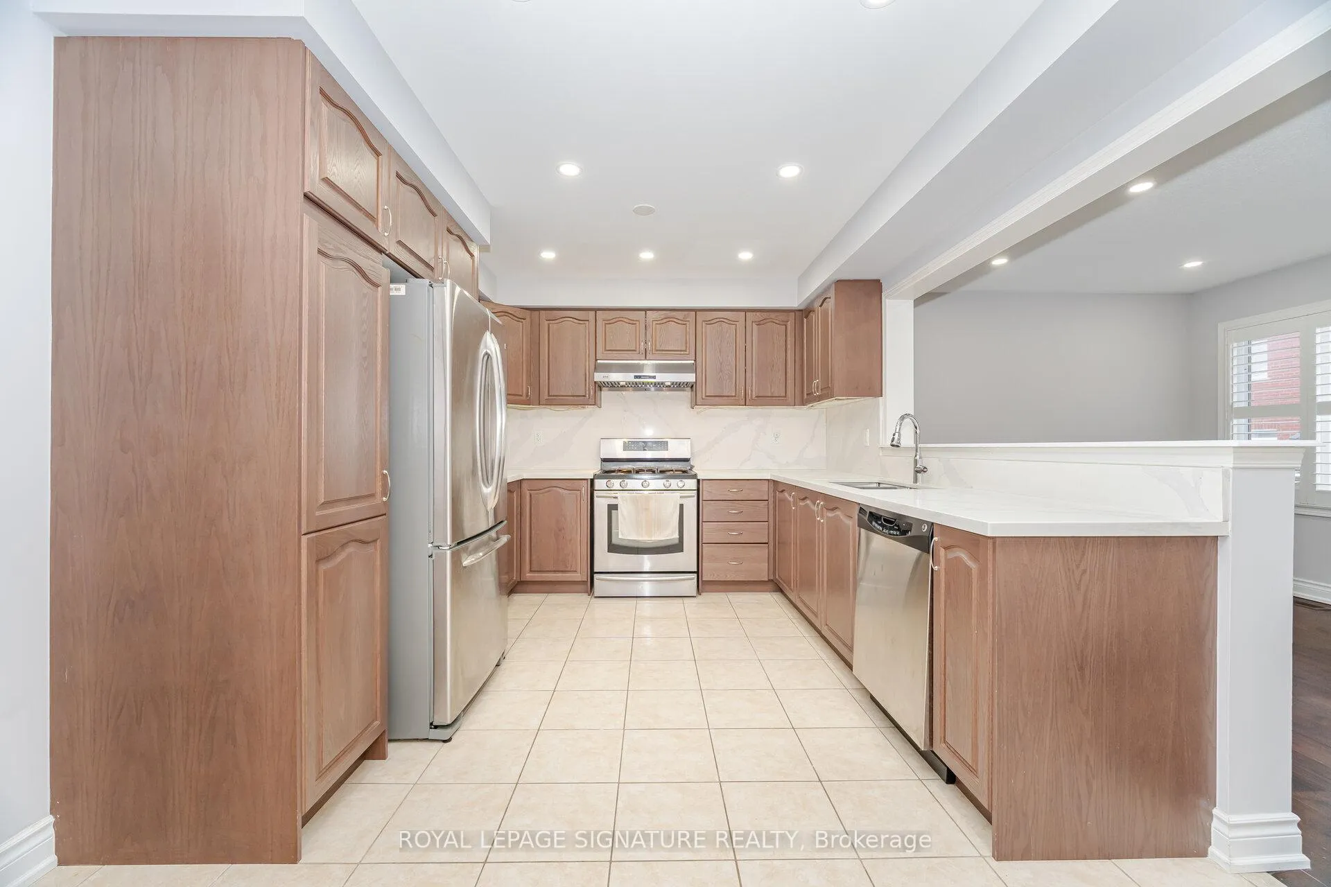 Photo 12 of 527 Nairn Circle, Milton, Scott — HOMEH