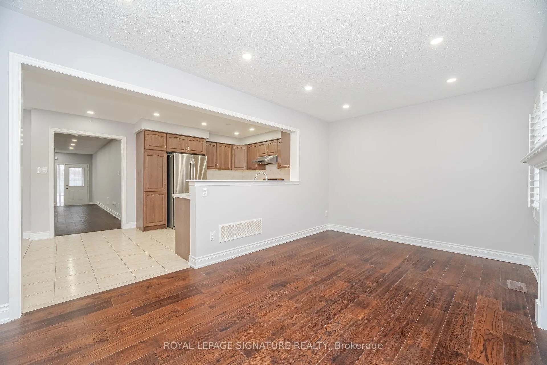 Photo 21 of 527 Nairn Circle, Milton, Scott — HOMEH