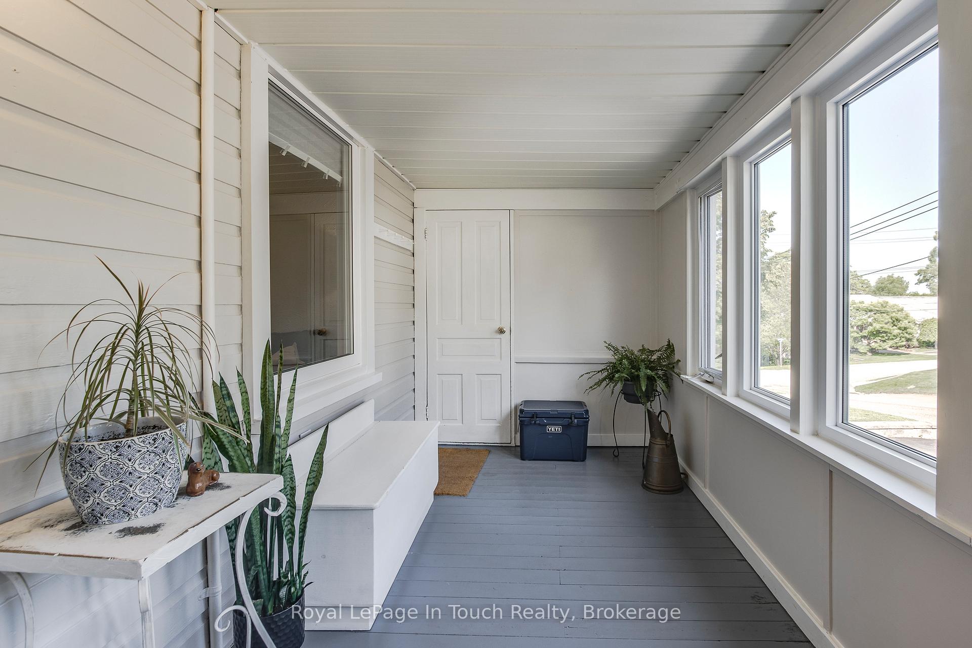 Photo 19 of 710 Bay Street, Midland — HOMEH