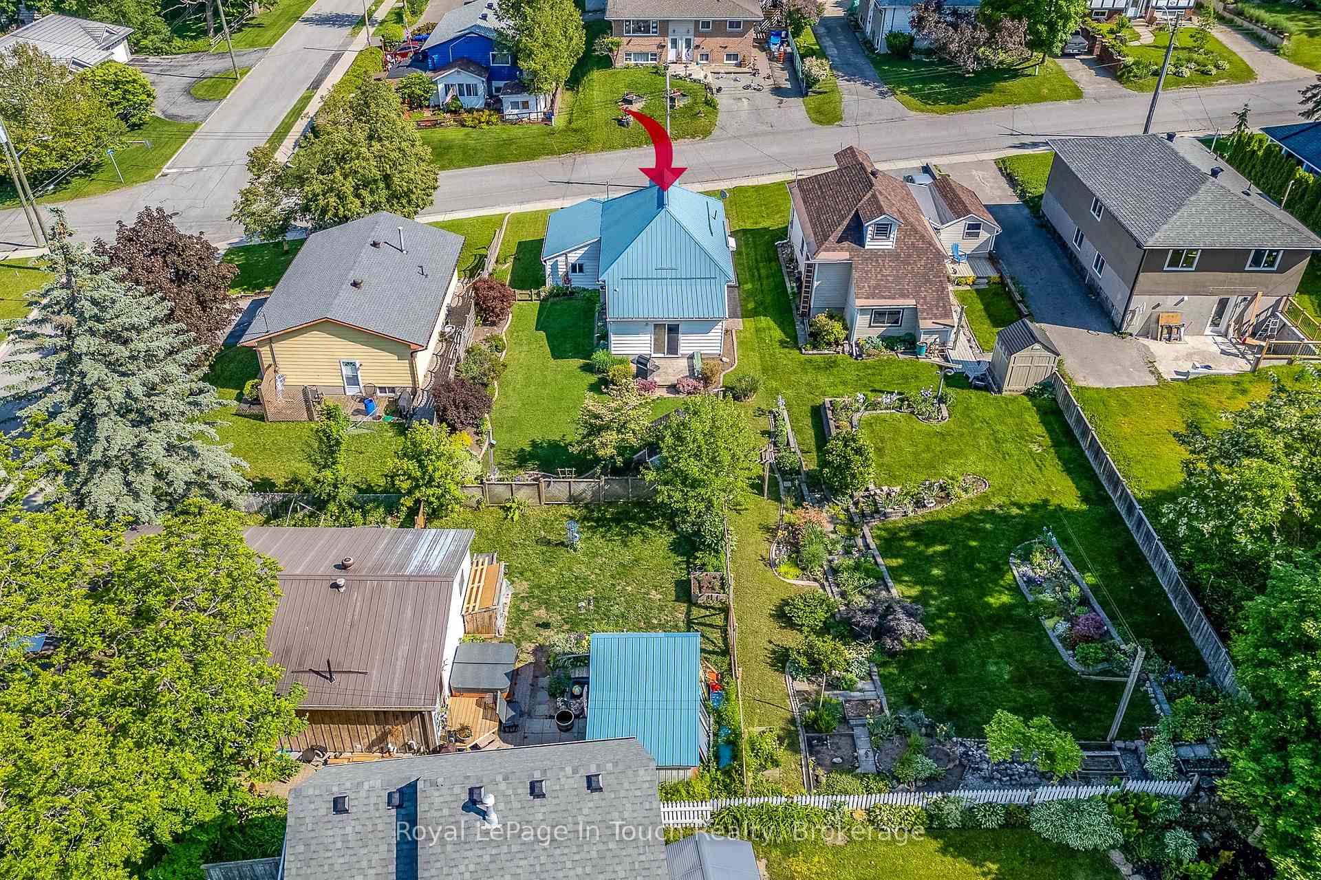 Photo 26 of 710 Bay Street, Midland — HOMEH