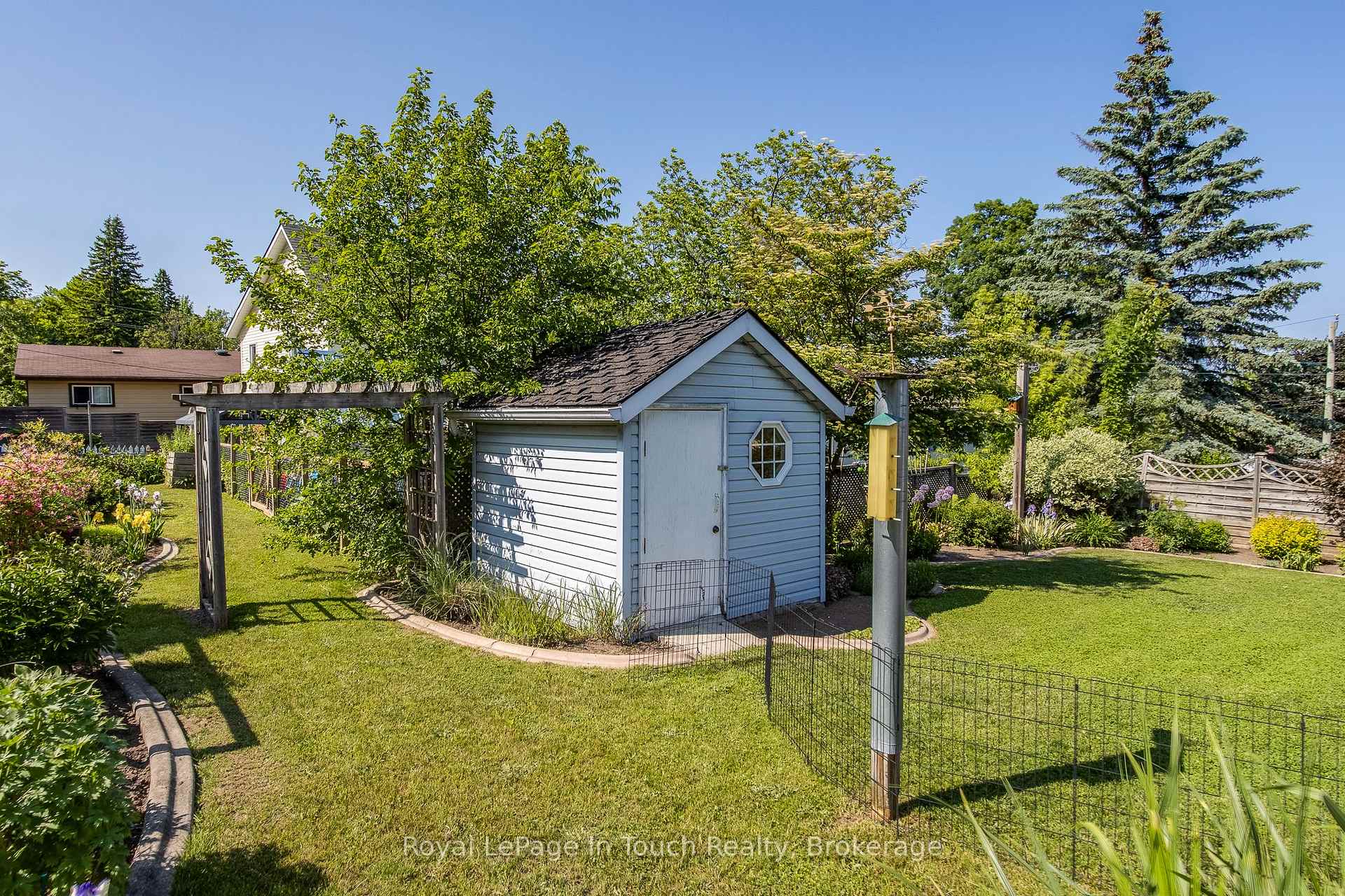 Photo 30 of 710 Bay Street, Midland — HOMEH