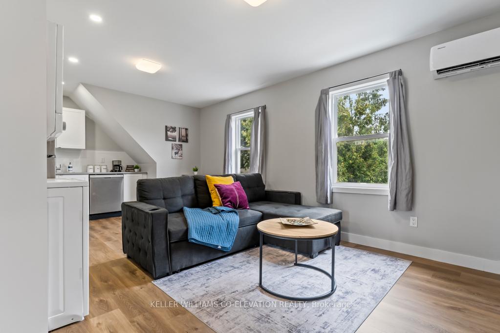Photo 5 of Unit 5, 164-168 Picton Street E, Hamilton, North End — HOMEH