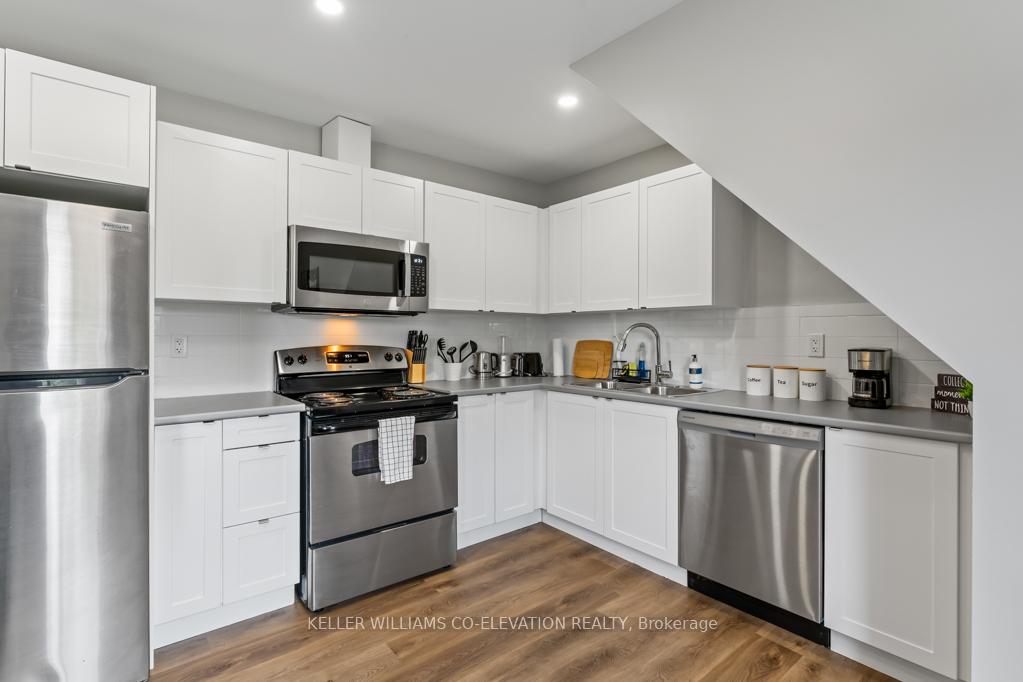 Photo 10 of Unit 5, 164-168 Picton Street E, Hamilton, North End — HOMEH