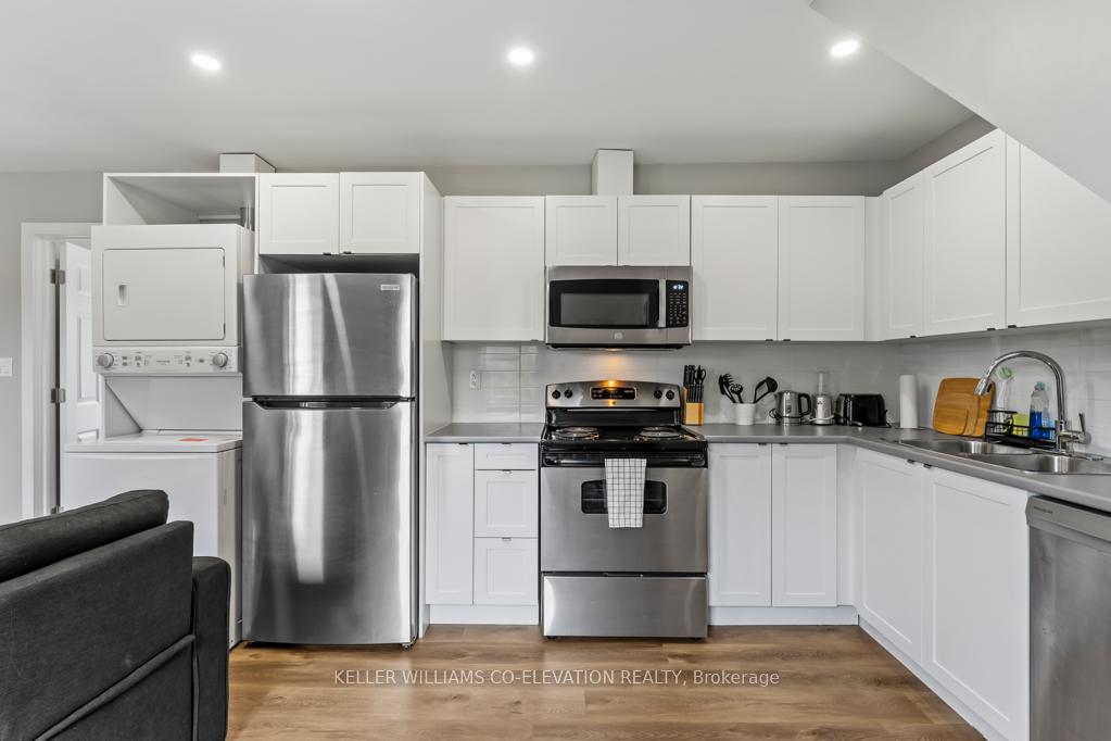 Photo 12 of Unit 5, 164-168 Picton Street E, Hamilton, North End — HOMEH