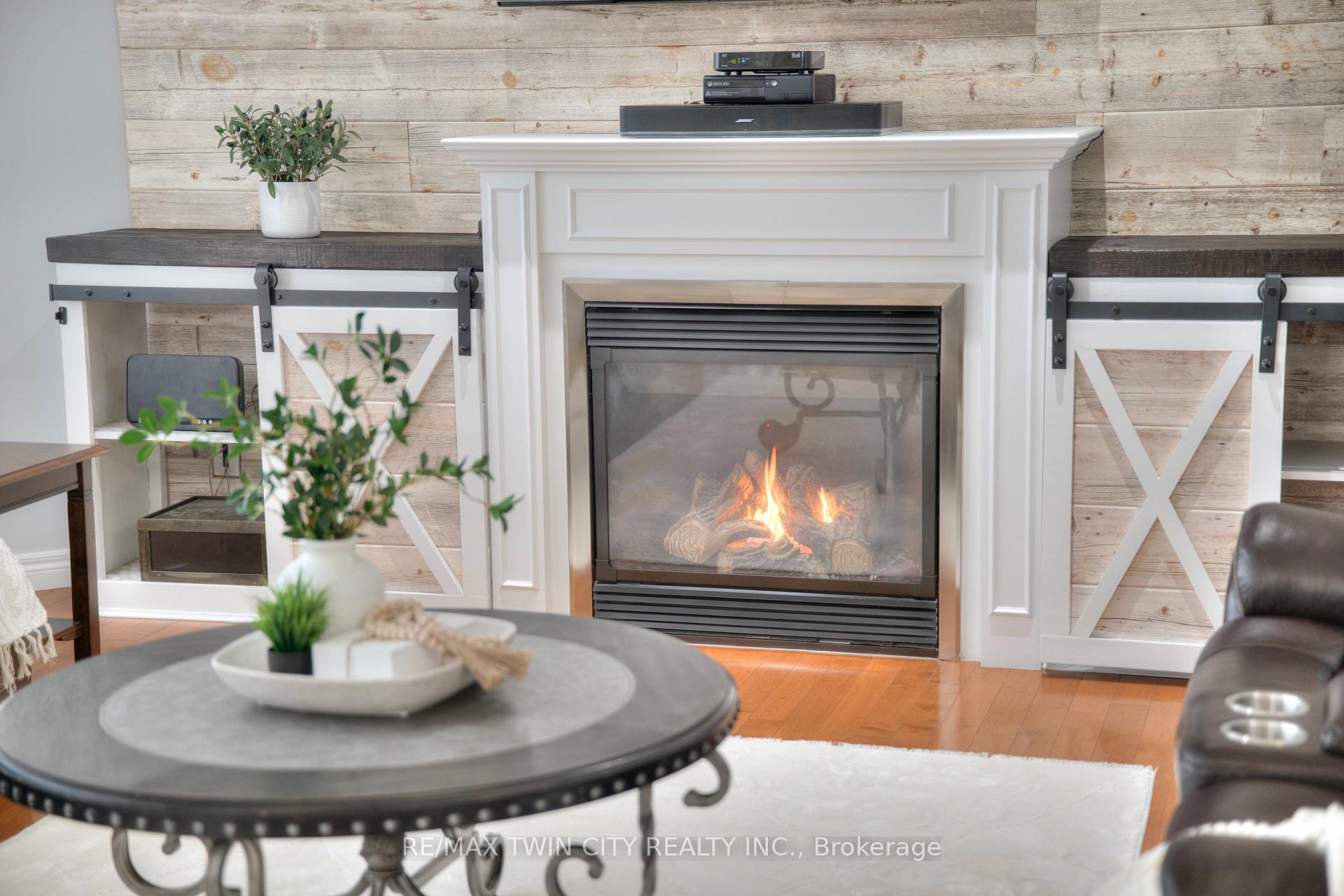 Photo 16 of 928 Manorbrook Court, Kitchener — HOMEH