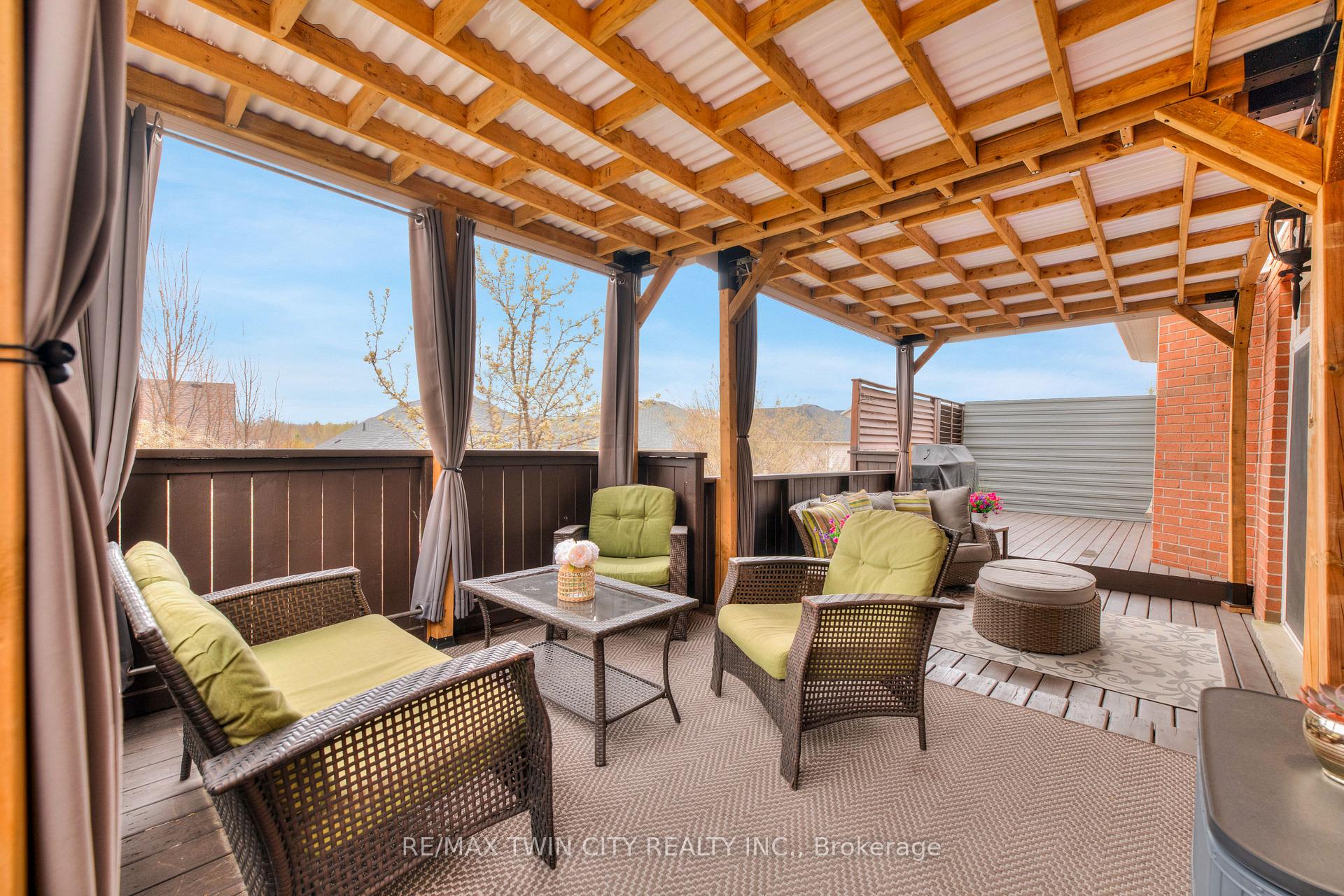 Photo 45 of 928 Manorbrook Court, Kitchener — HOMEH
