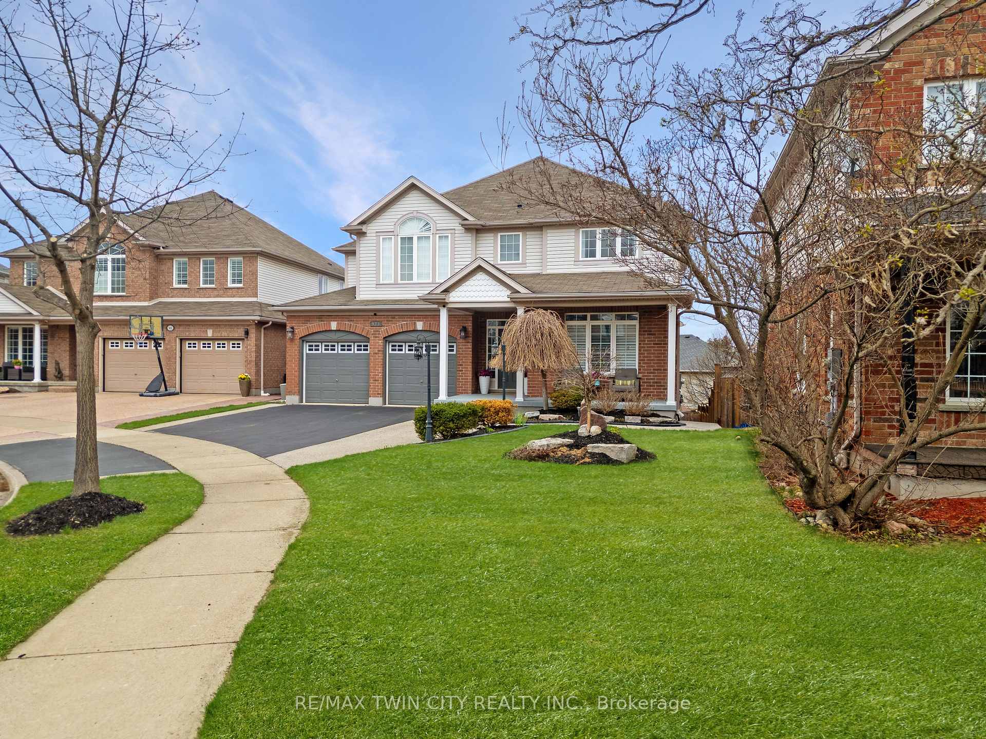 Photo 50 of 928 Manorbrook Court, Kitchener — HOMEH