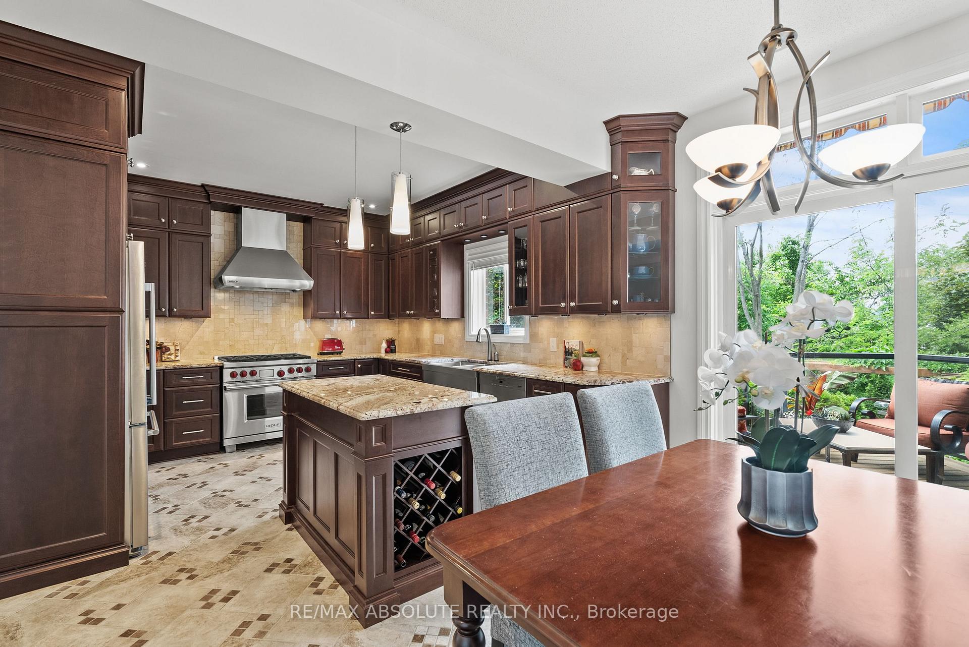 Photo 10 of 96 Manning Court, Ottawa, Kanata - Kanata Lakes/Heritage Hills — HOMEH