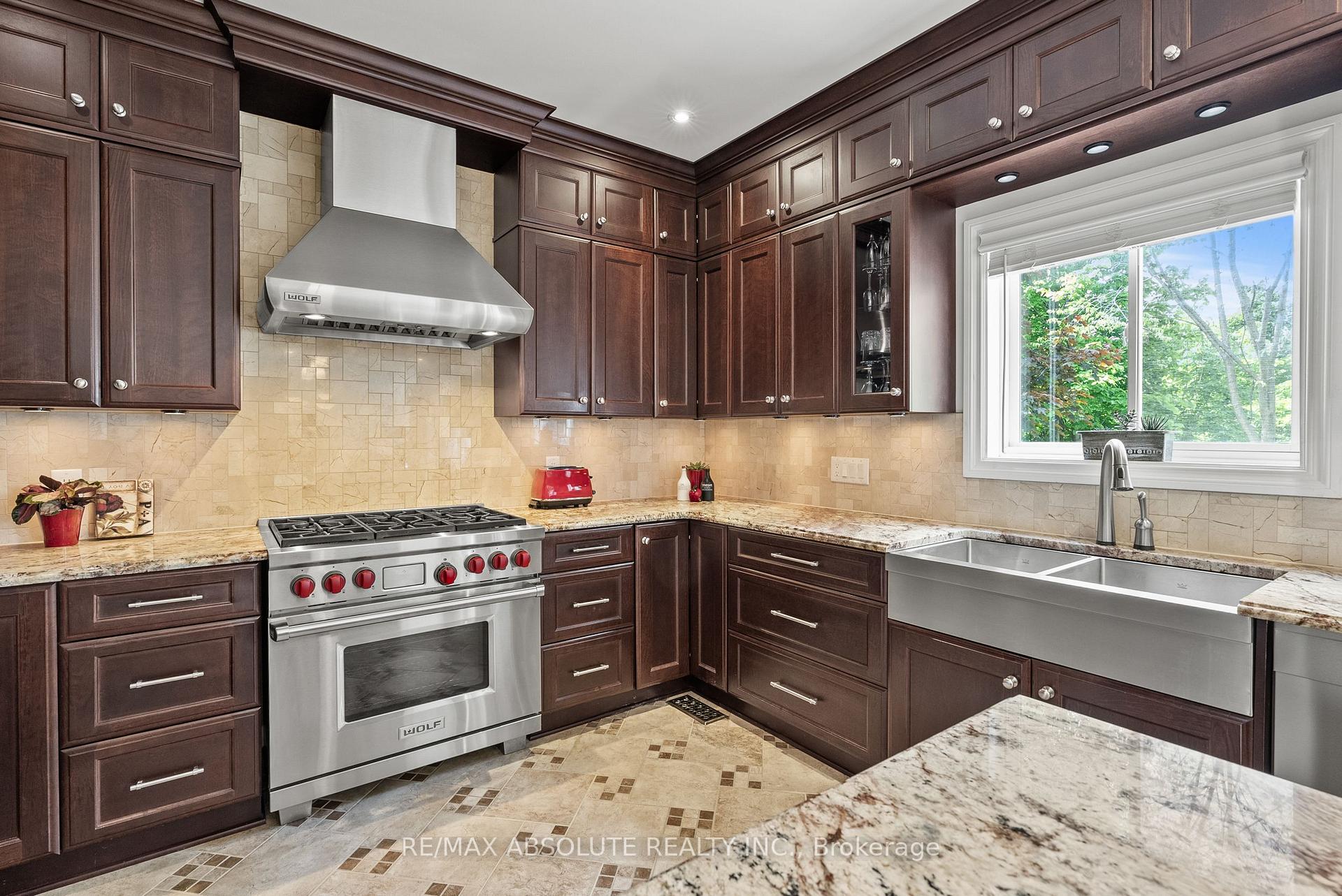 Photo 12 of 96 Manning Court, Ottawa, Kanata - Kanata Lakes/Heritage Hills — HOMEH