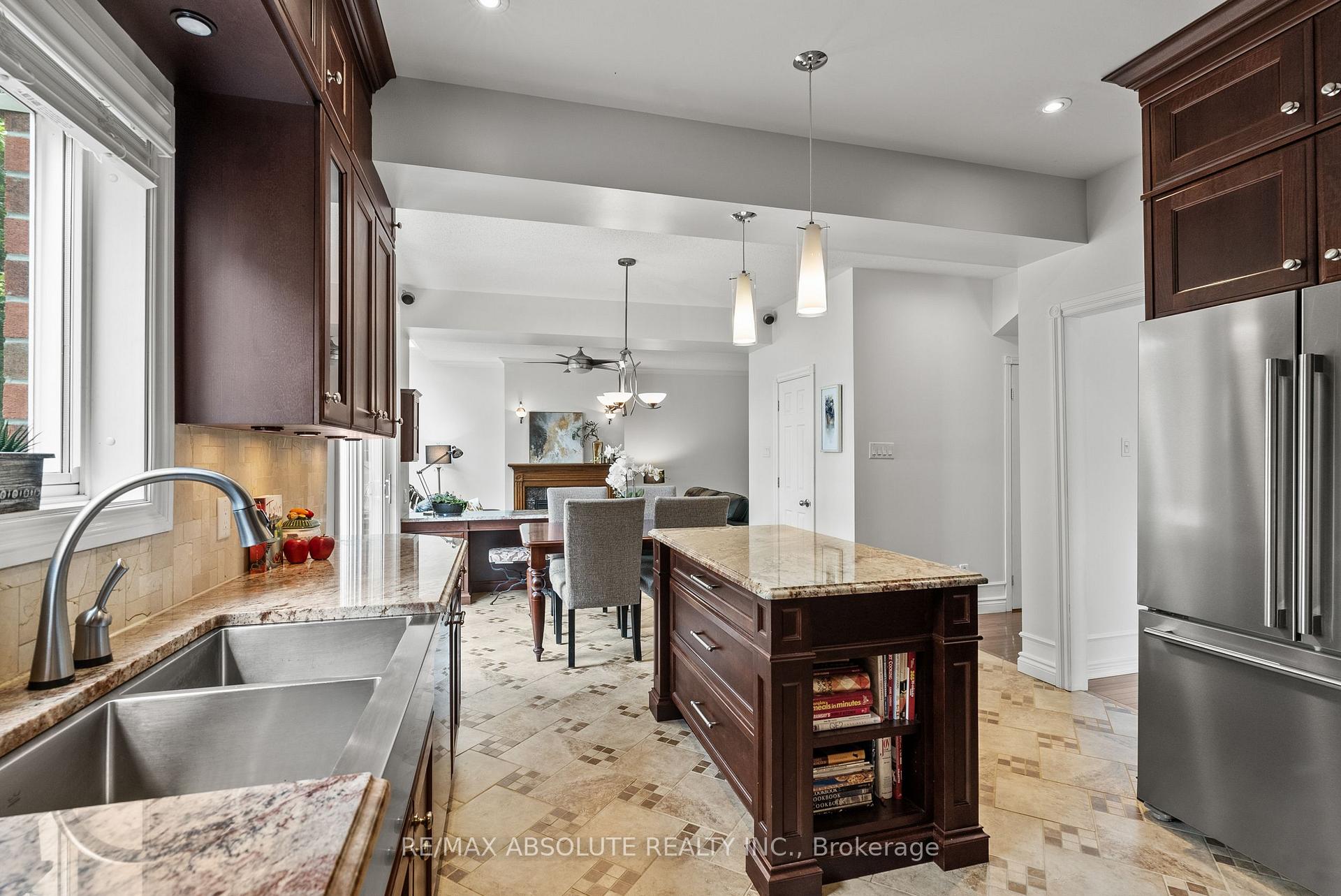 Photo 13 of 96 Manning Court, Ottawa, Kanata - Kanata Lakes/Heritage Hills — HOMEH