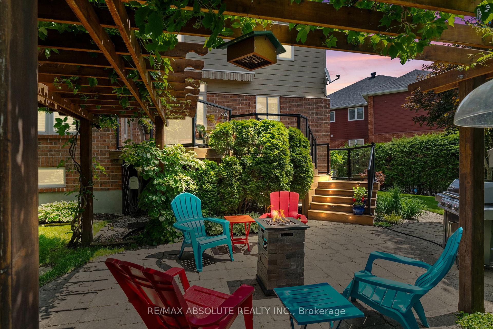 Photo 45 of 96 Manning Court, Ottawa, Kanata - Kanata Lakes/Heritage Hills — HOMEH