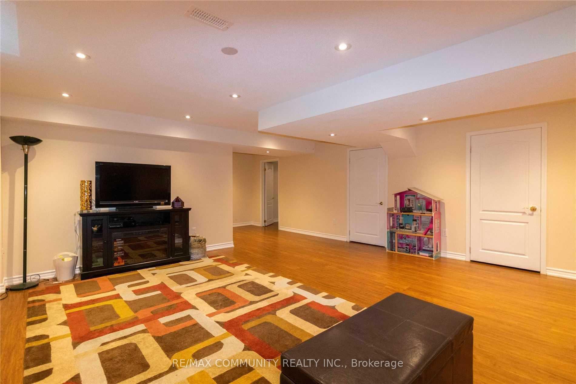 Photo 3 of Unit Bsmt, 114 Riverwalk Drive, Markham, Box Grove — HOMEH