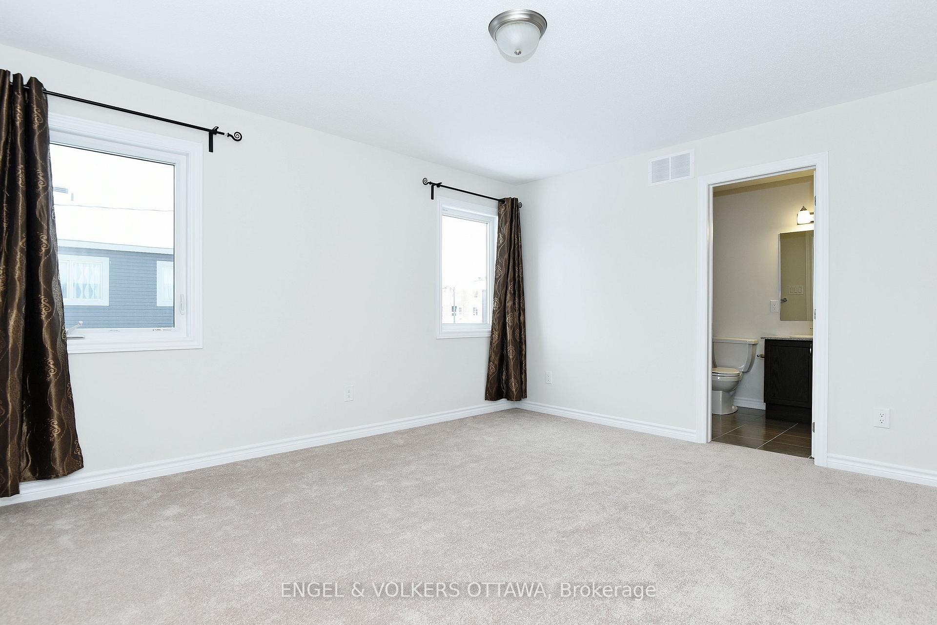 Photo 24 of 360 Rouncey Road, Ottawa, Kanata - Emerald Meadows/Trailwest — HOMEH
