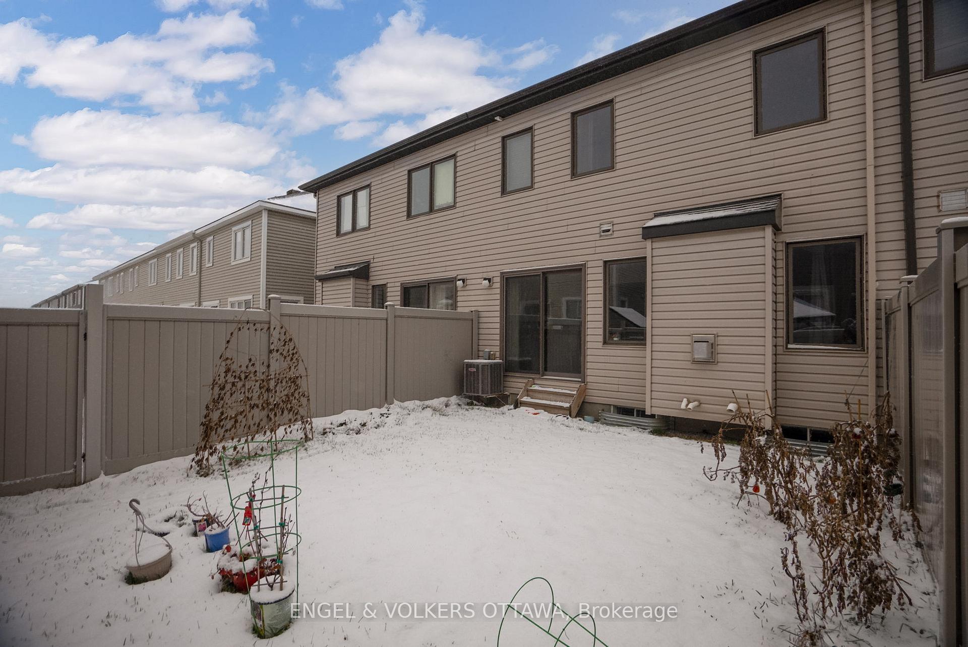 Photo 38 of 360 Rouncey Road, Ottawa, Kanata - Emerald Meadows/Trailwest — HOMEH