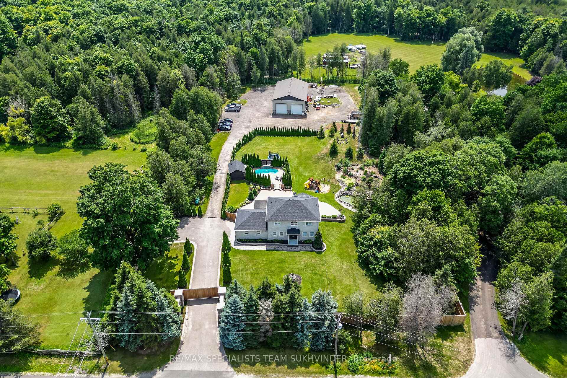 Photo 2 of 13640 Guelph Line, Milton, Rural Milton West — HOMEH
