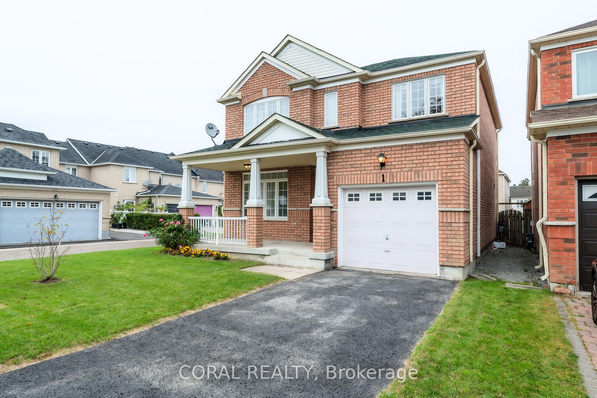 Photo 2 of 1 Manorwood Drive, Markham, Berczy — HOMEH