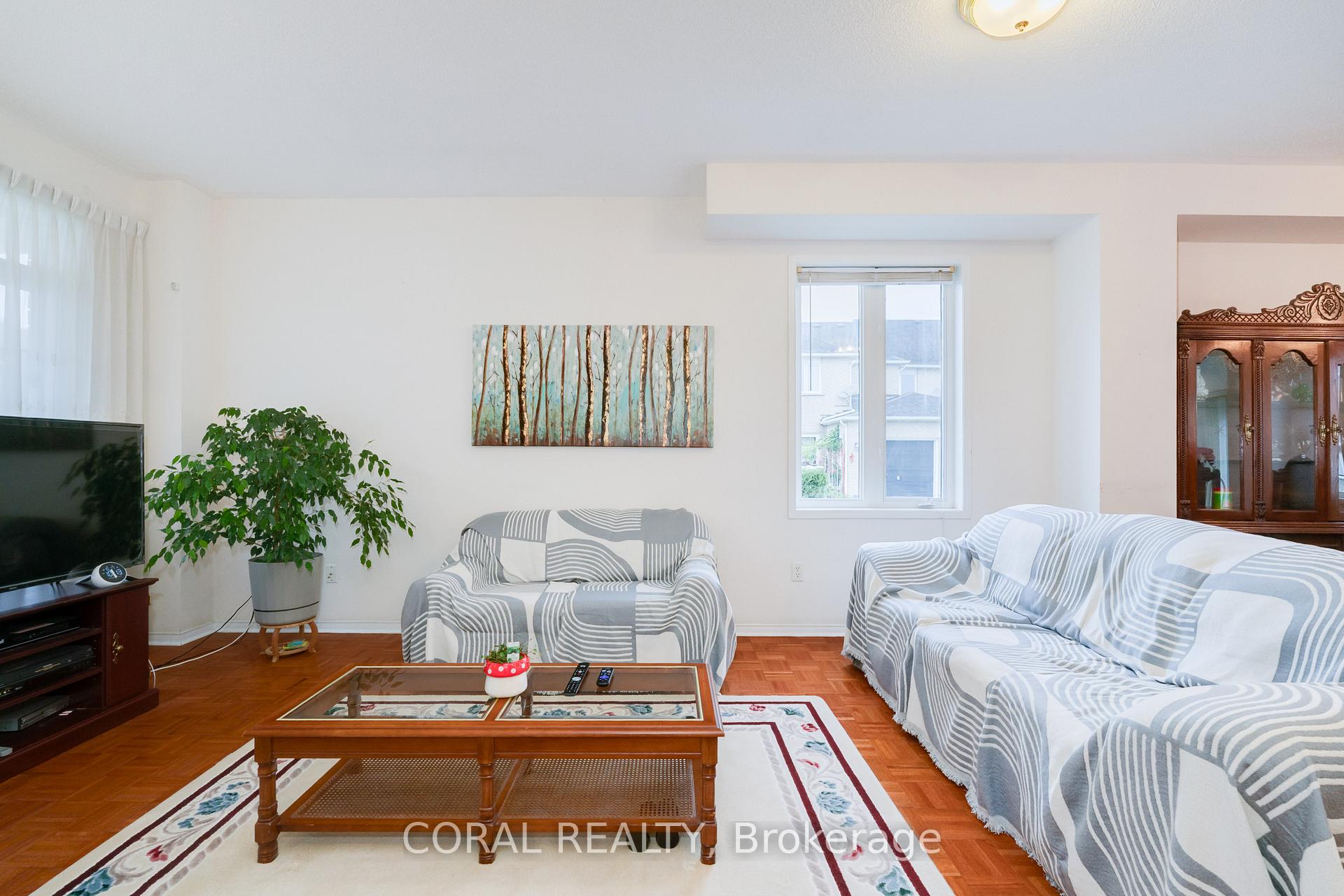 Photo 11 of 1 Manorwood Drive, Markham, Berczy — HOMEH