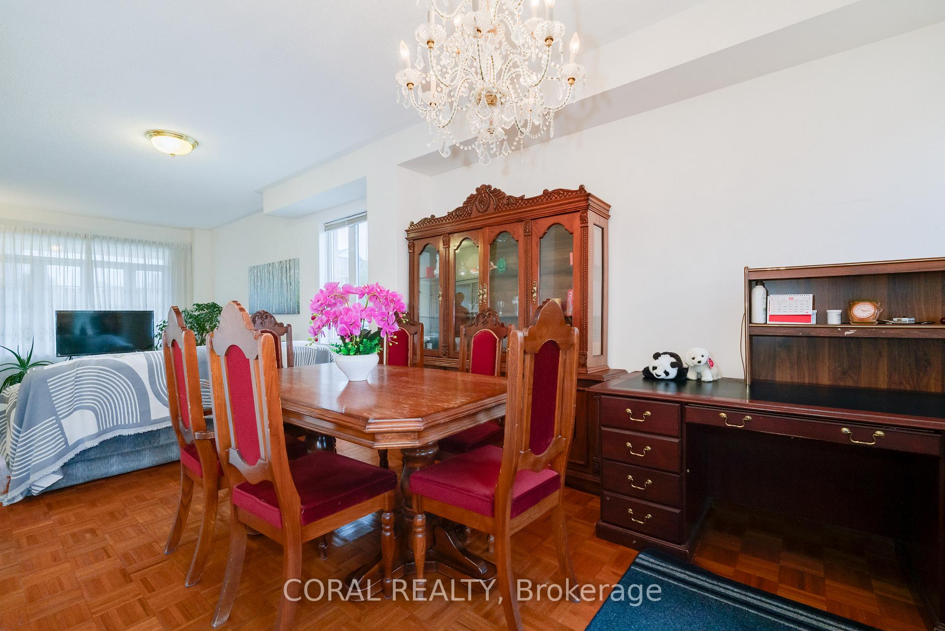 Photo 16 of 1 Manorwood Drive, Markham, Berczy — HOMEH