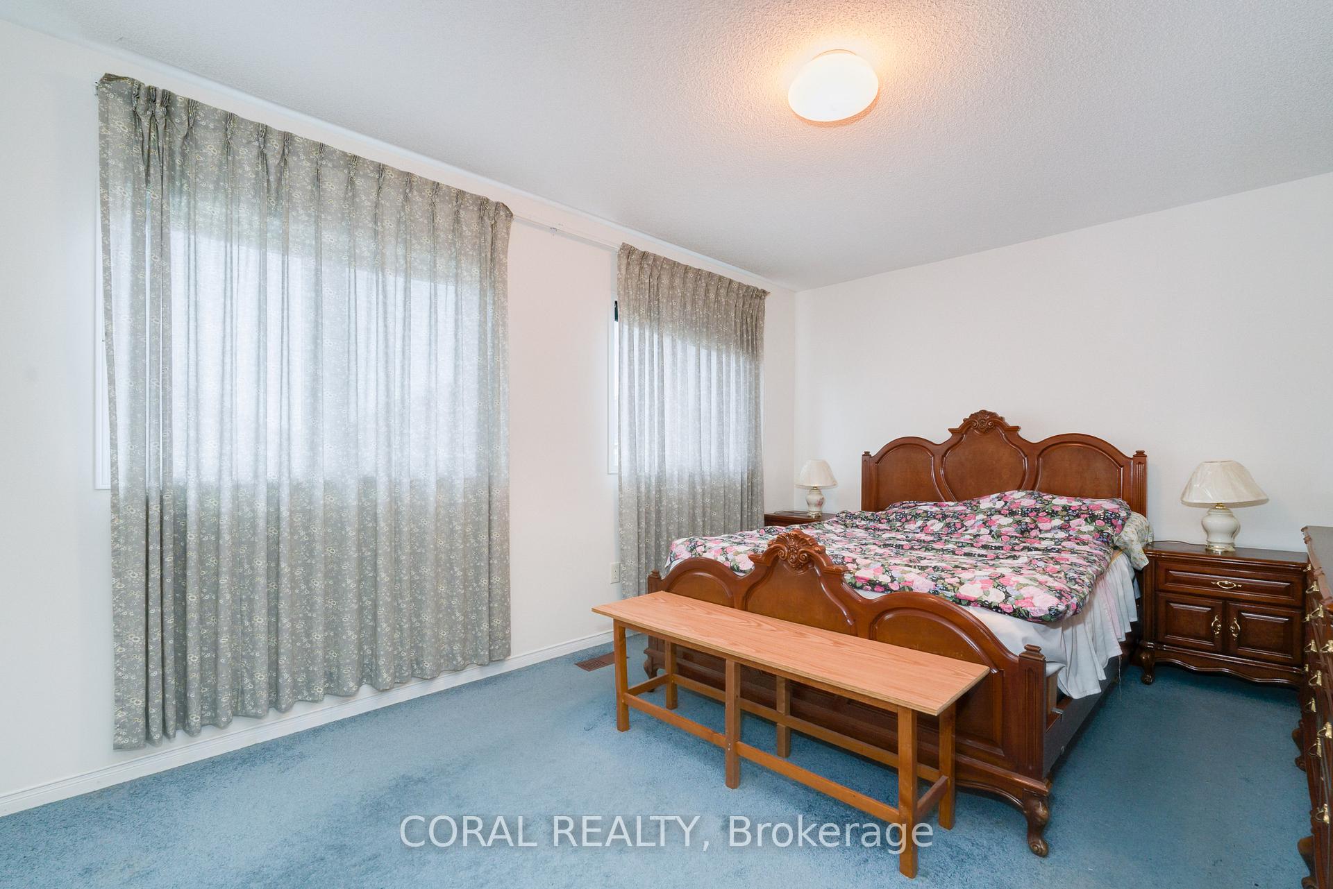 Photo 23 of 1 Manorwood Drive, Markham, Berczy — HOMEH