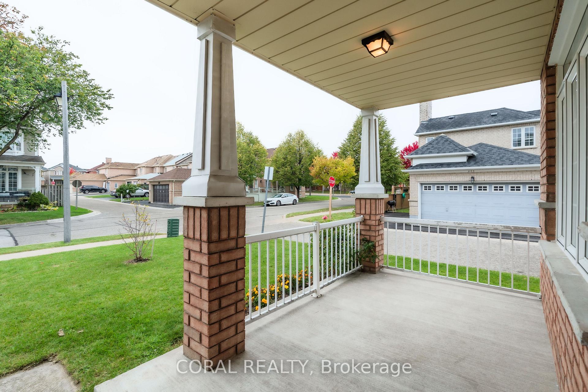 Photo 39 of 1 Manorwood Drive, Markham, Berczy — HOMEH