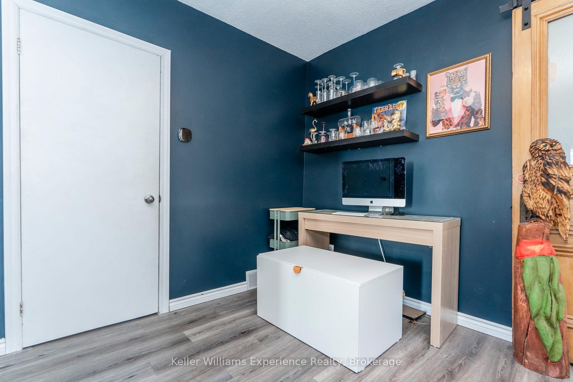 Photo 9 of 505 Wellington Street, Midland — HOMEH