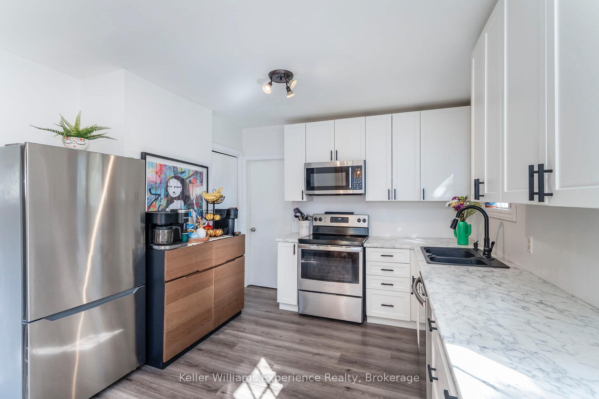 Photo 14 of 505 Wellington Street, Midland — HOMEH