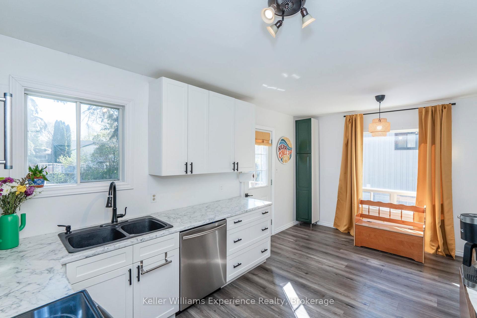 Photo 15 of 505 Wellington Street, Midland — HOMEH