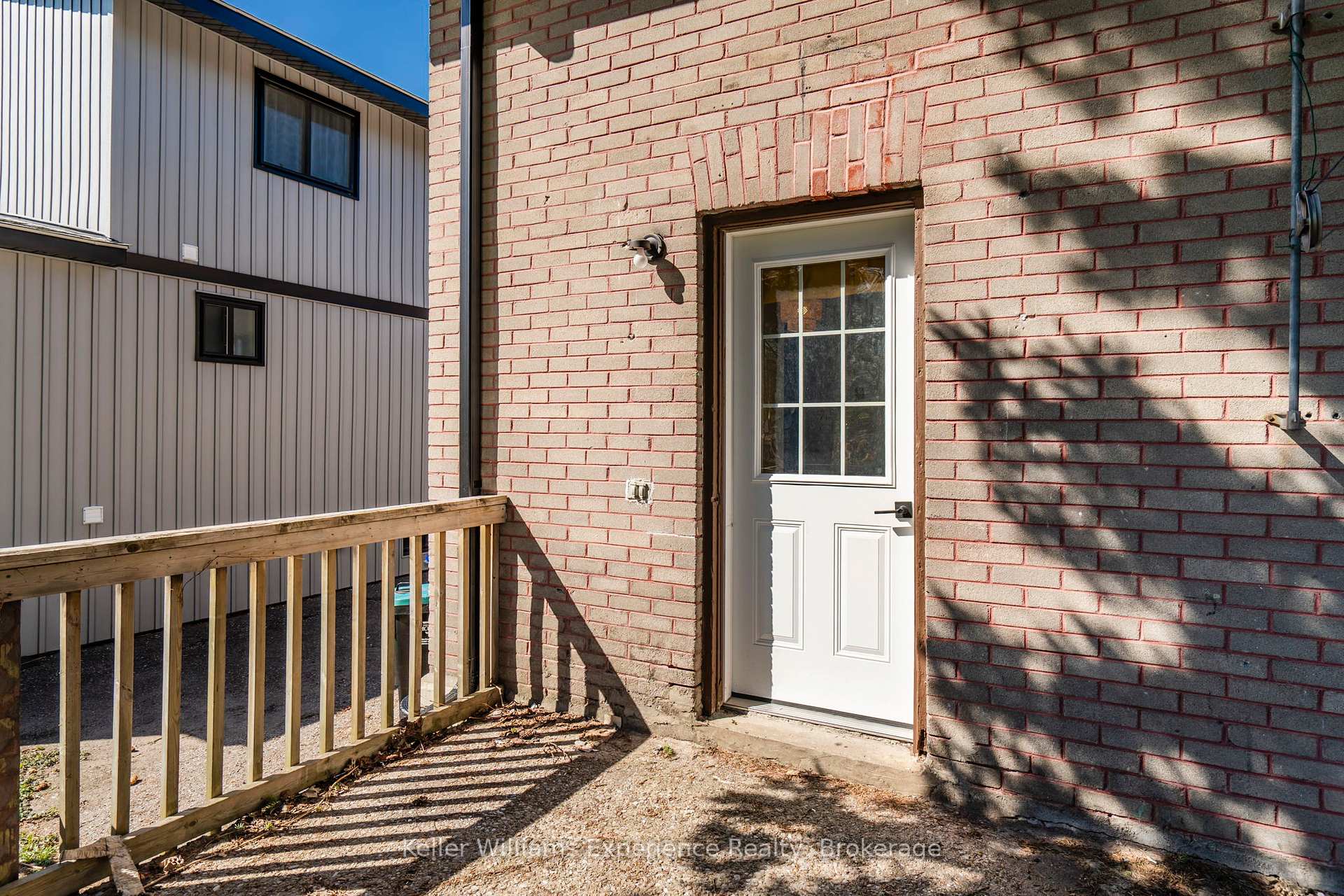 Photo 32 of 505 Wellington Street, Midland — HOMEH