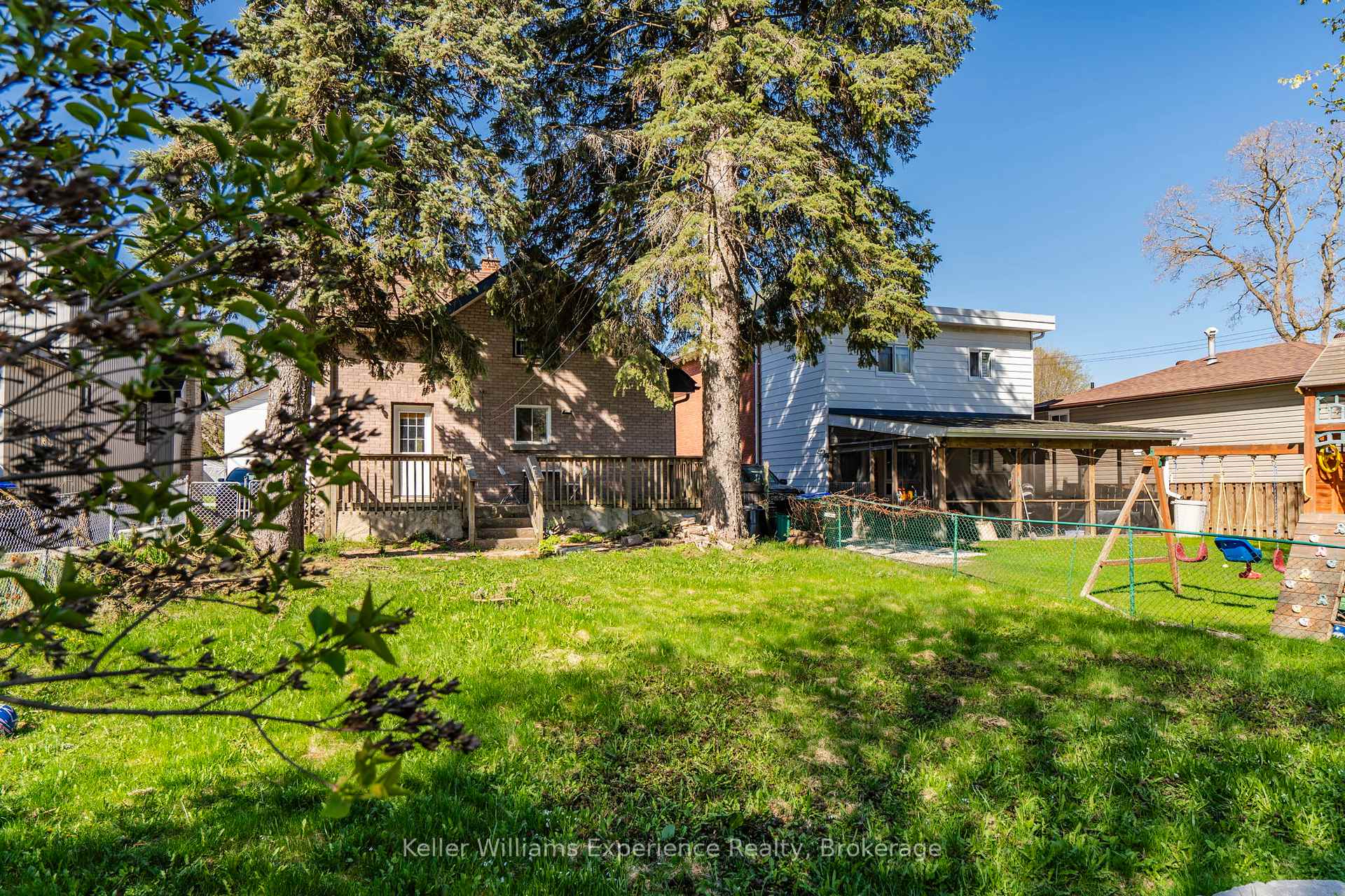 Photo 35 of 505 Wellington Street, Midland — HOMEH