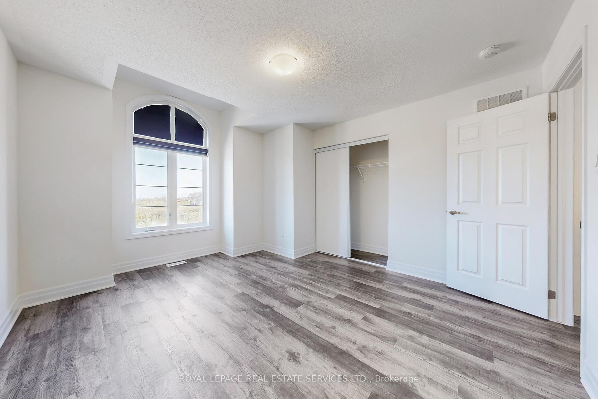 Photo 20 of Unit Upper, 1388 Sycamore Garden, Milton, Cobban — HOMEH