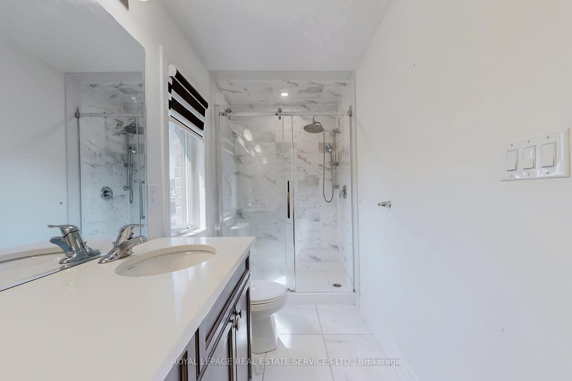 Photo 21 of Unit Upper, 1388 Sycamore Garden, Milton, Cobban — HOMEH