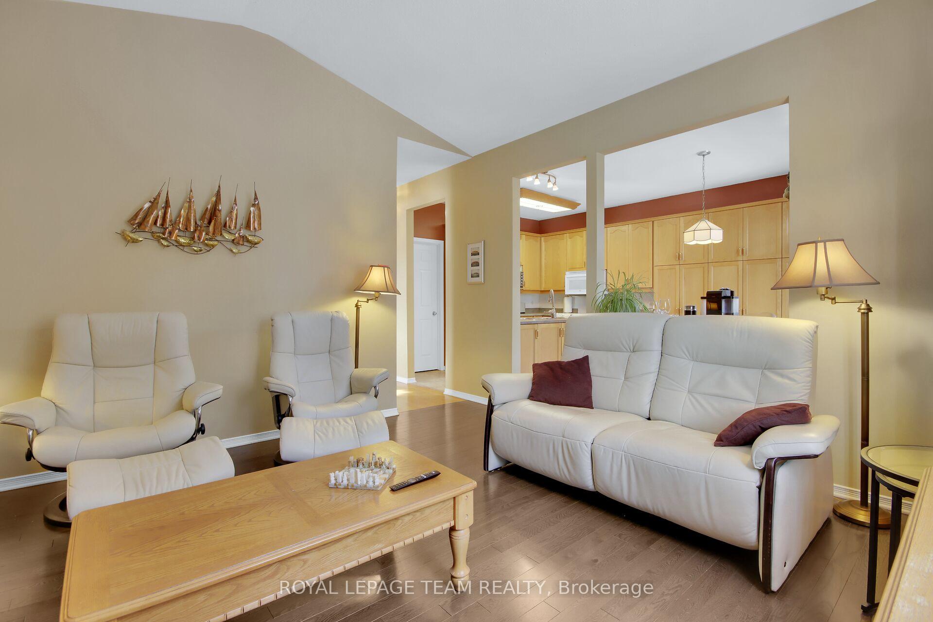 Photo 18 of 2 Inverary Drive, Ottawa, Kanata - Morgan's Grant/South March — HOMEH
